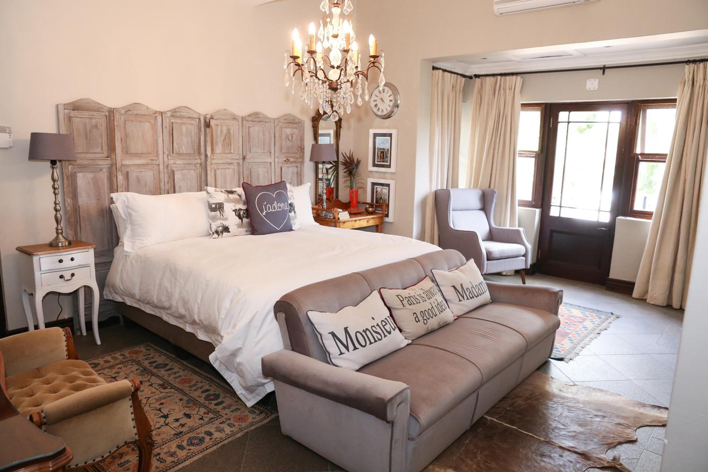 Deluxe Double Room with Balcony - Photo 1