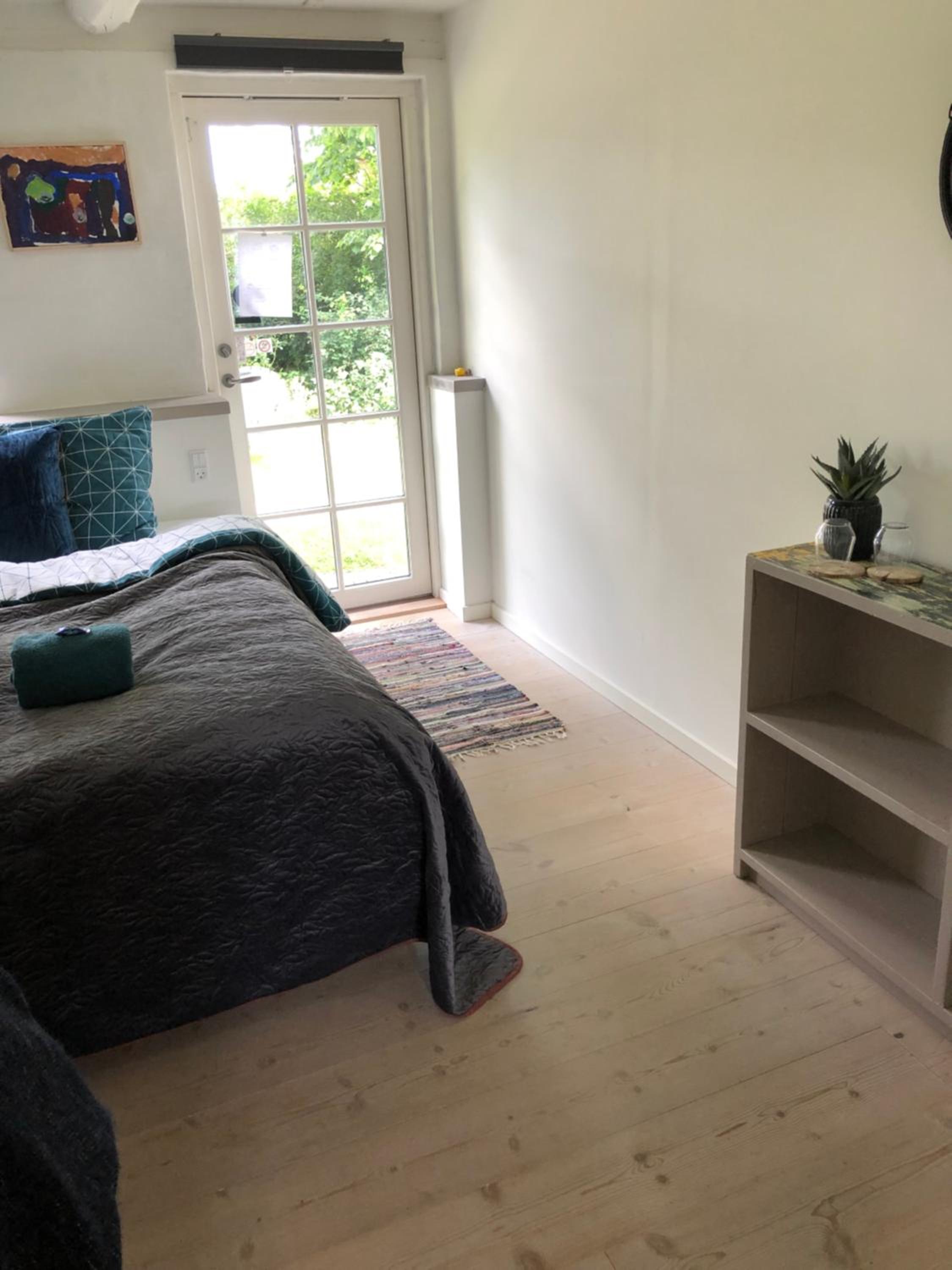 Double Or Twin Room With Shared Bathroom