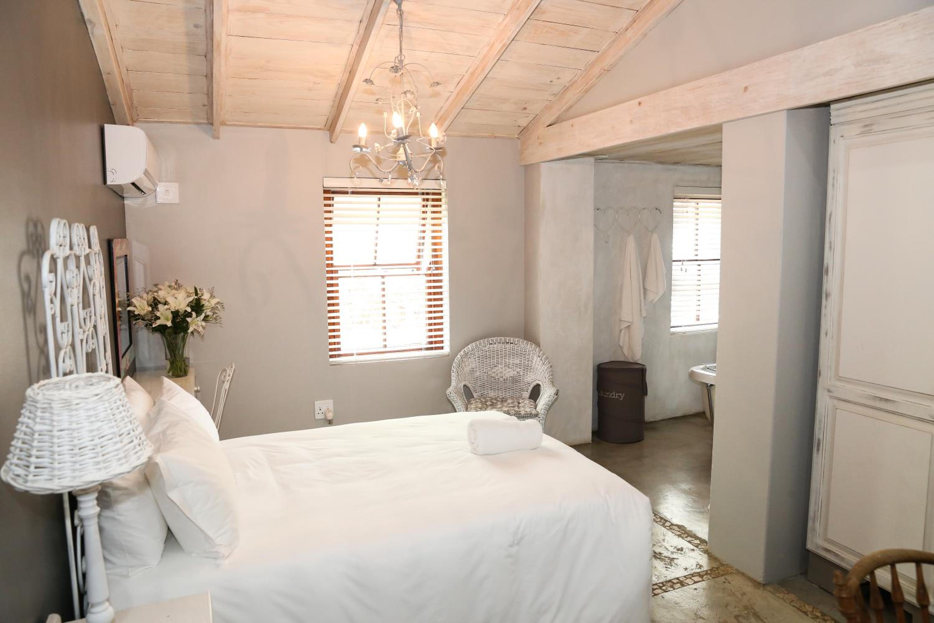 Classic Double Room - Photo 1