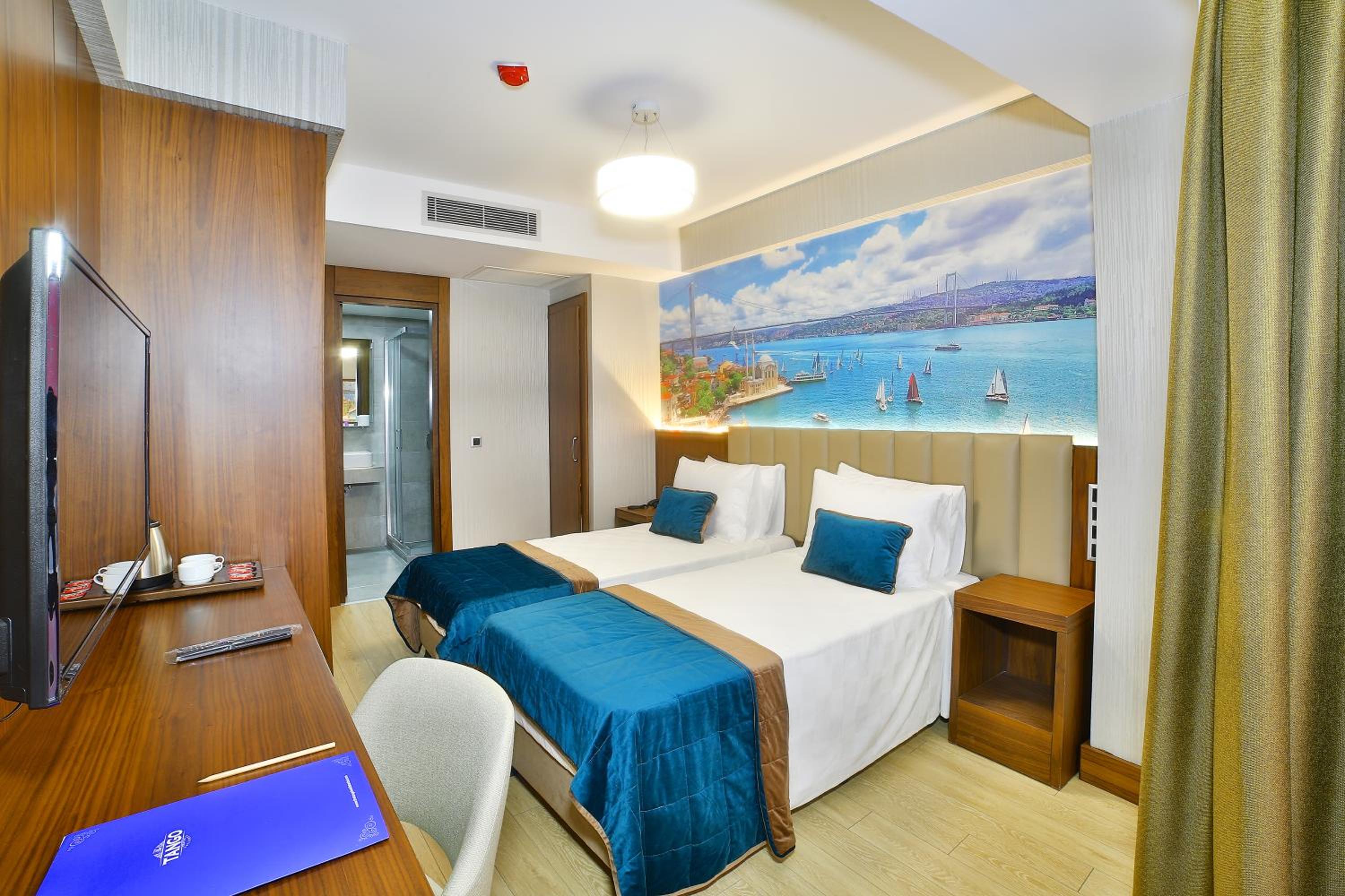 Standart Double Room With Free Airport Transfer (Two Way) photo 2