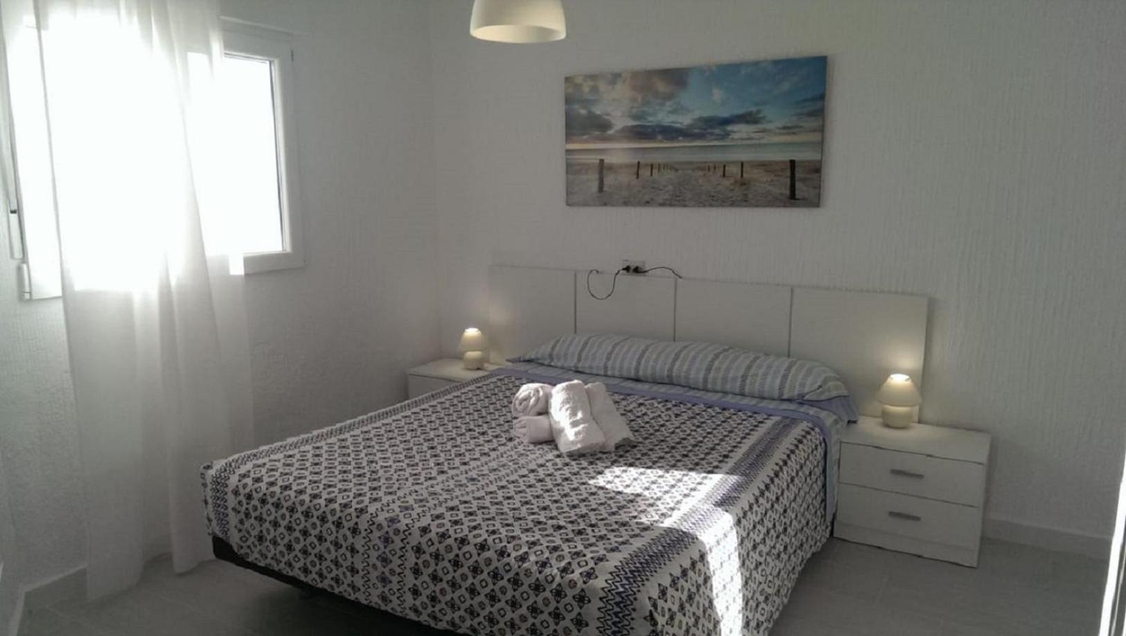 Apartamento de dos habitaciones con vista al mar