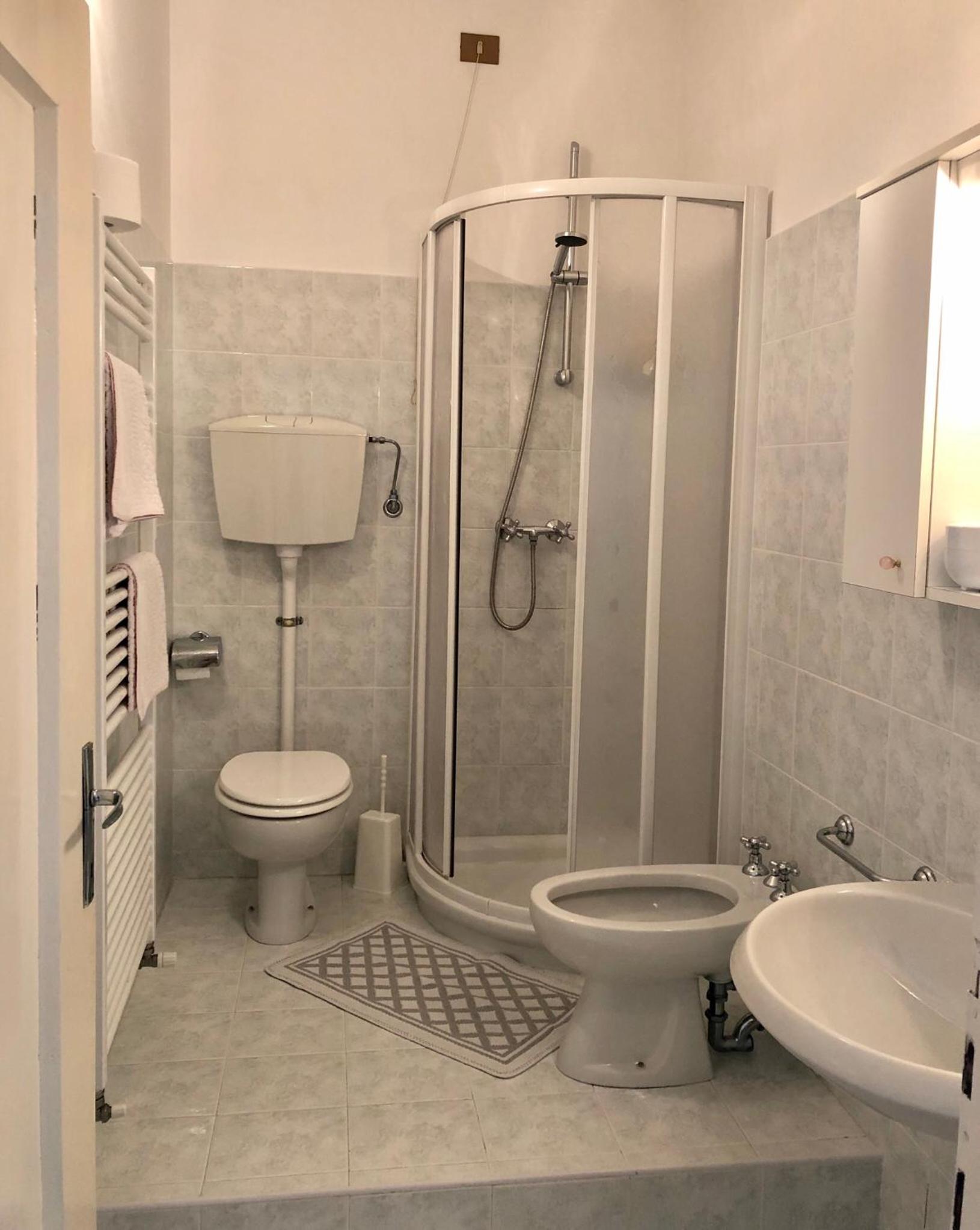 Budget Twin Room photo 3