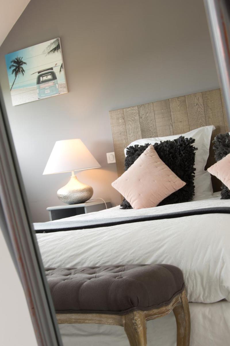 Double Room with Extra Bed photo 3