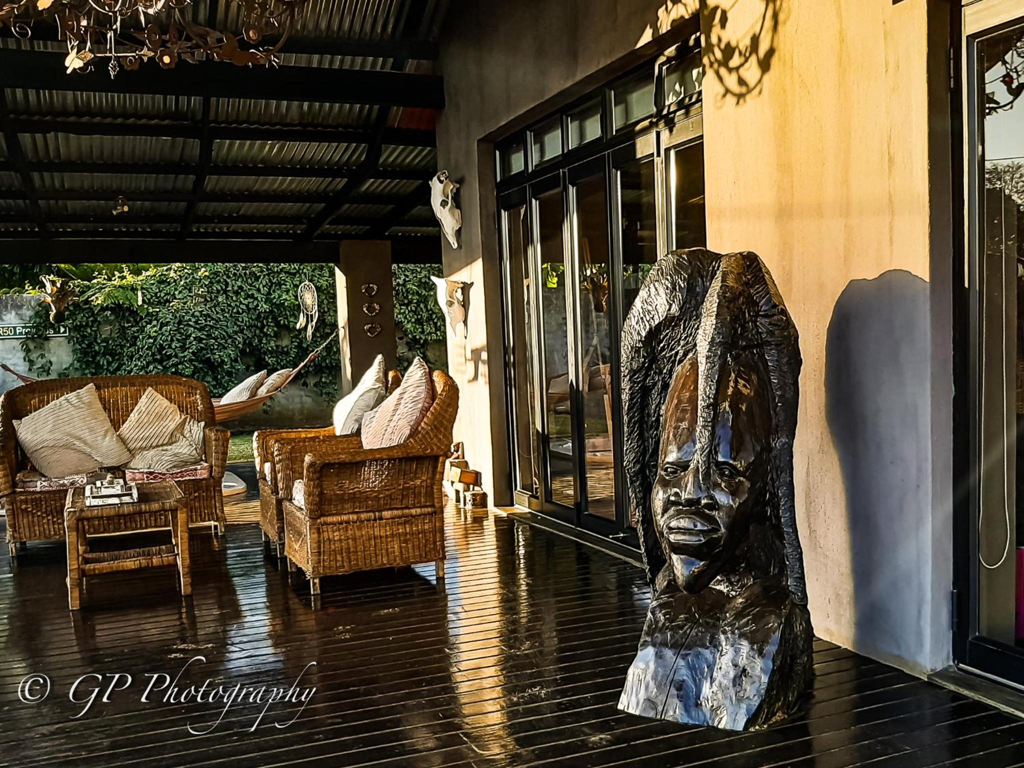 Deluxe Queen Suite - Photo 31