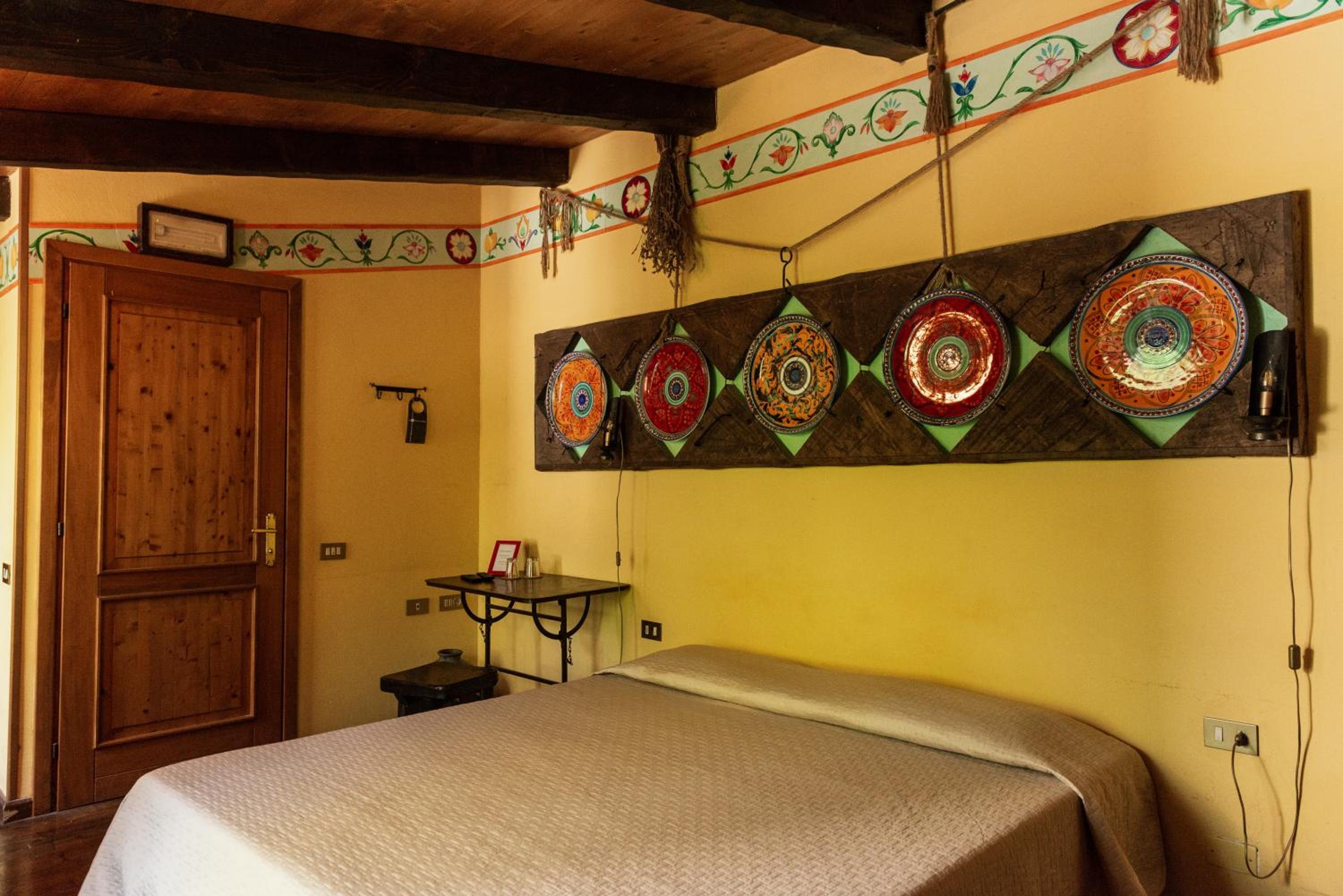 Large Double Room photo 2