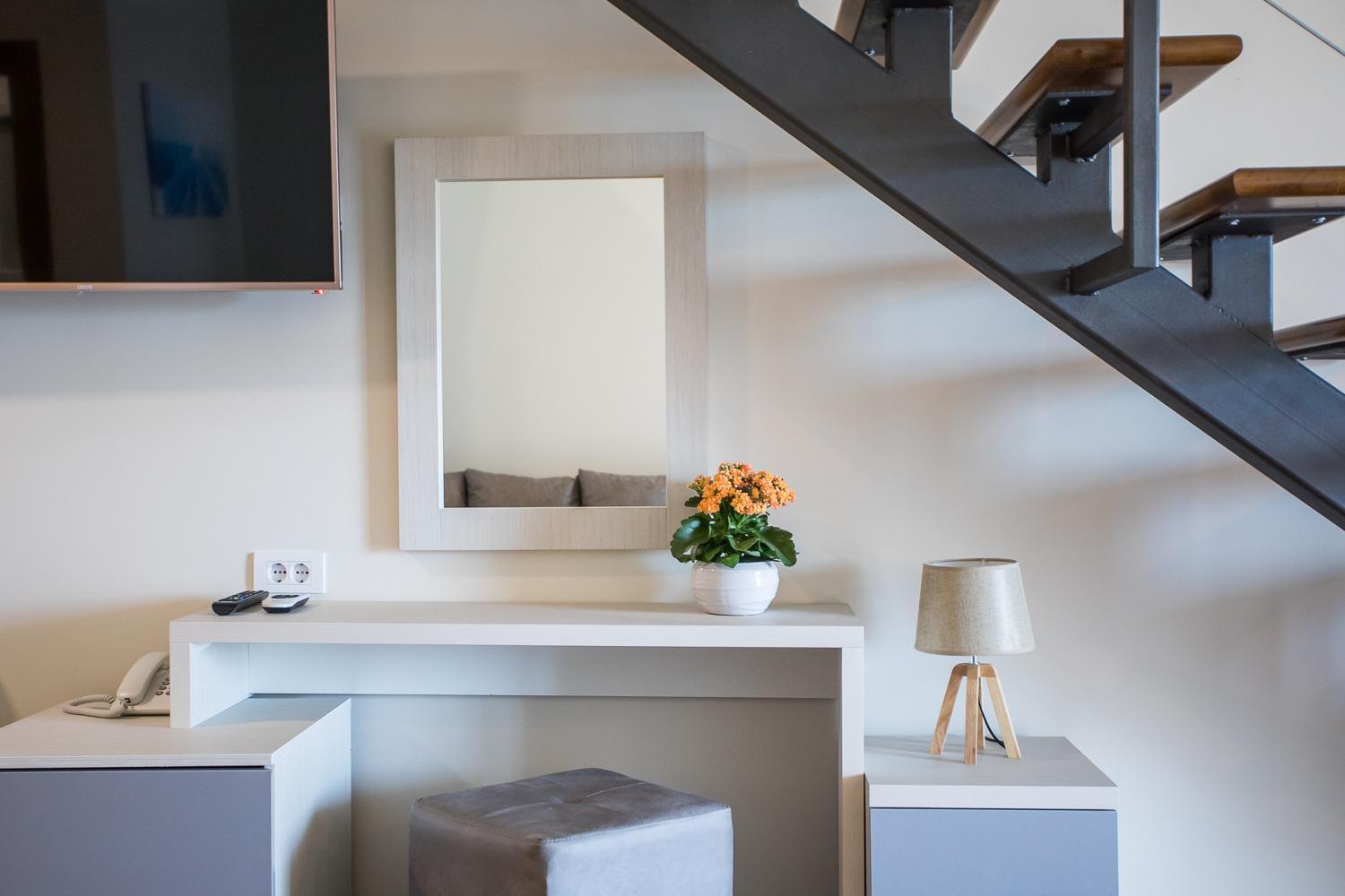 Duplex Suite - Photo 4