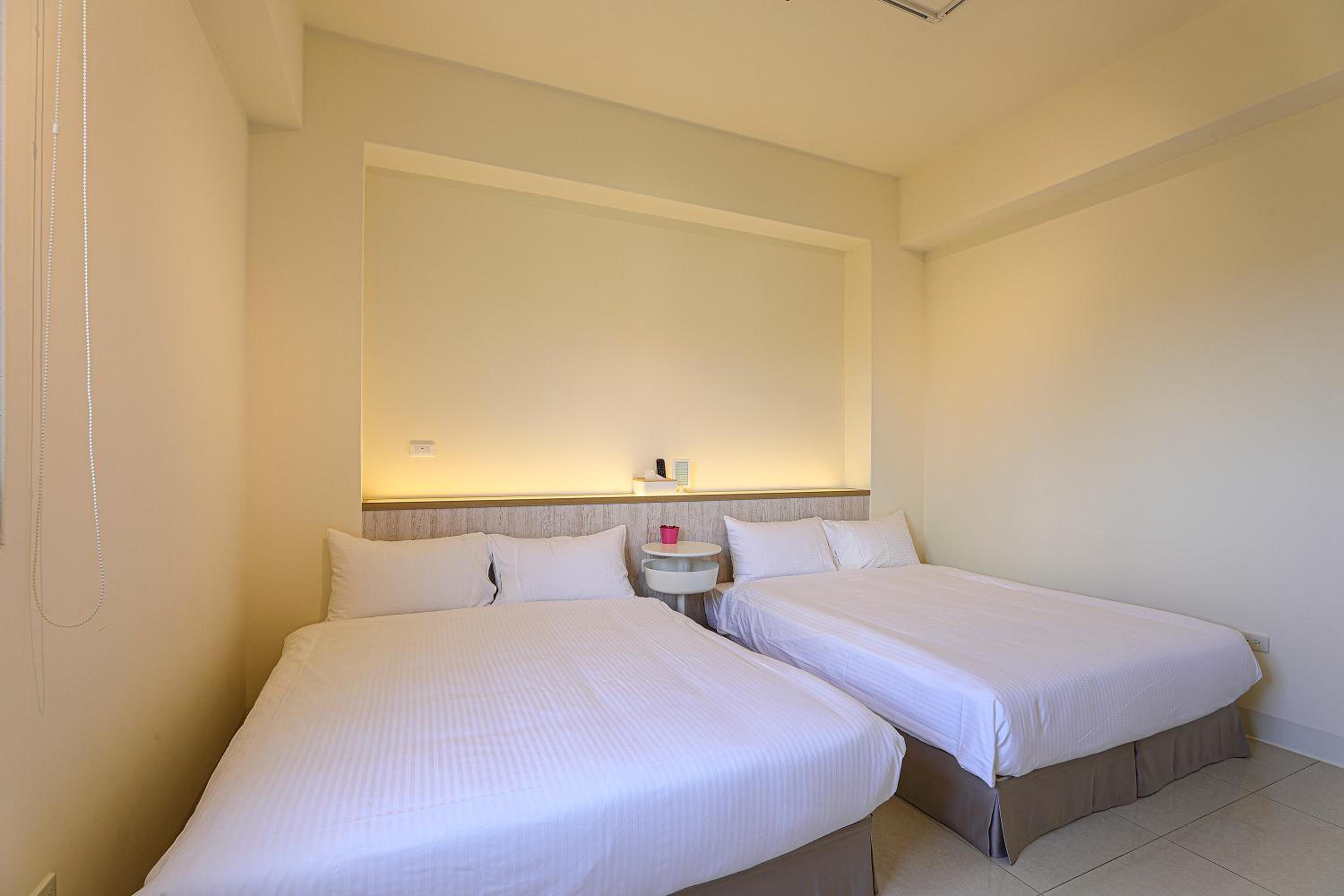Quadruple Room with Terrace photo 2