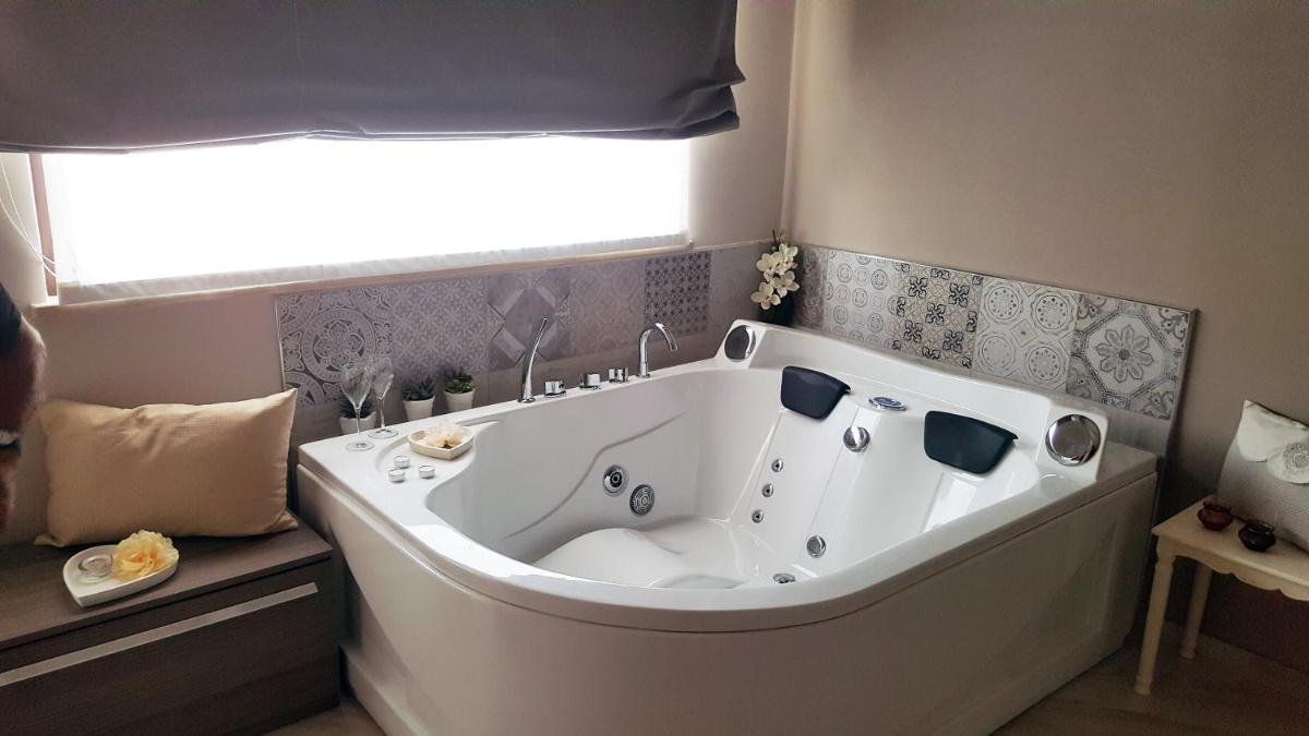 Junior Suite with Balcony photo 1