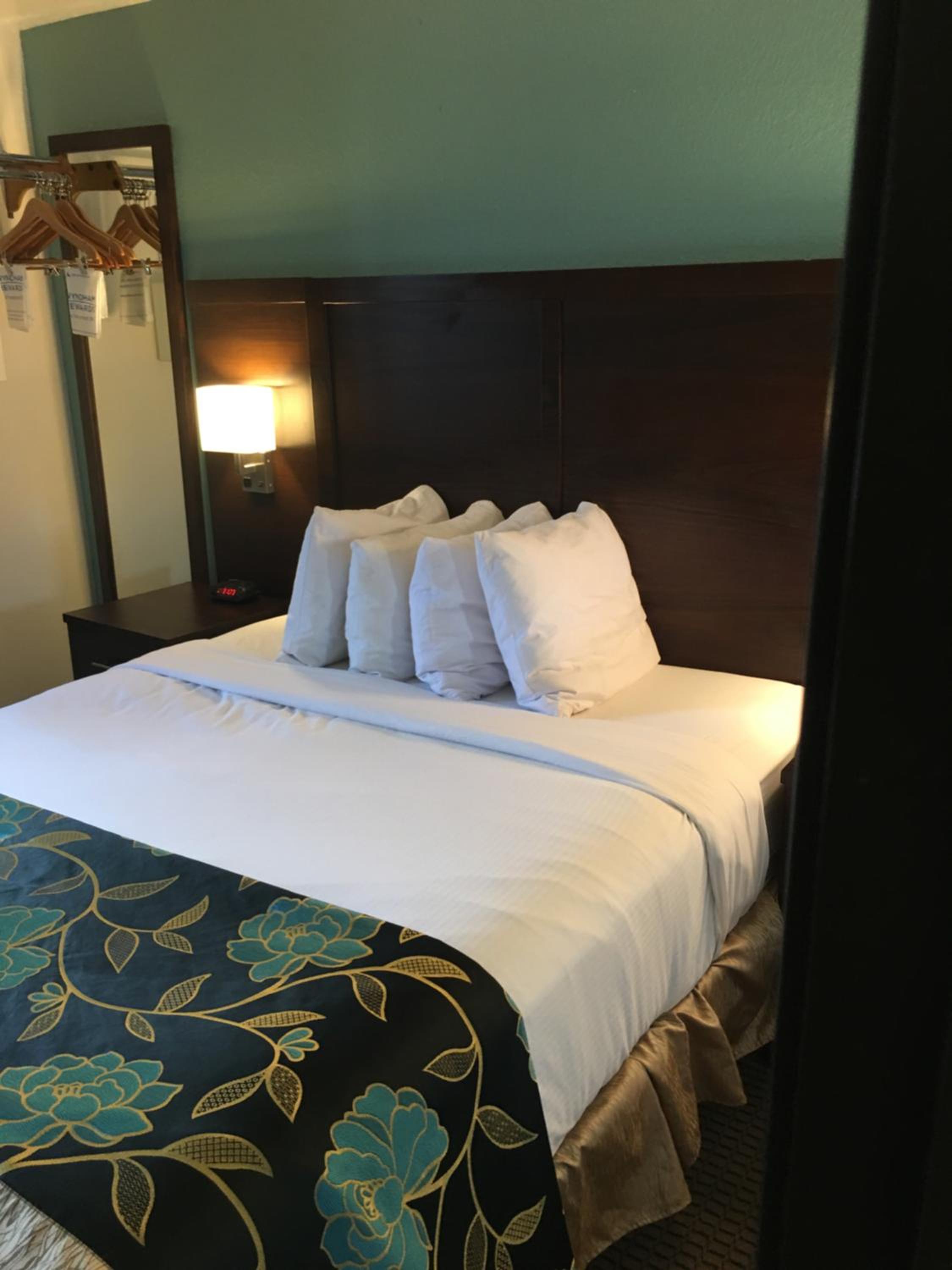 Queen Room - Disability Access/Non-Smoking - Photo 5