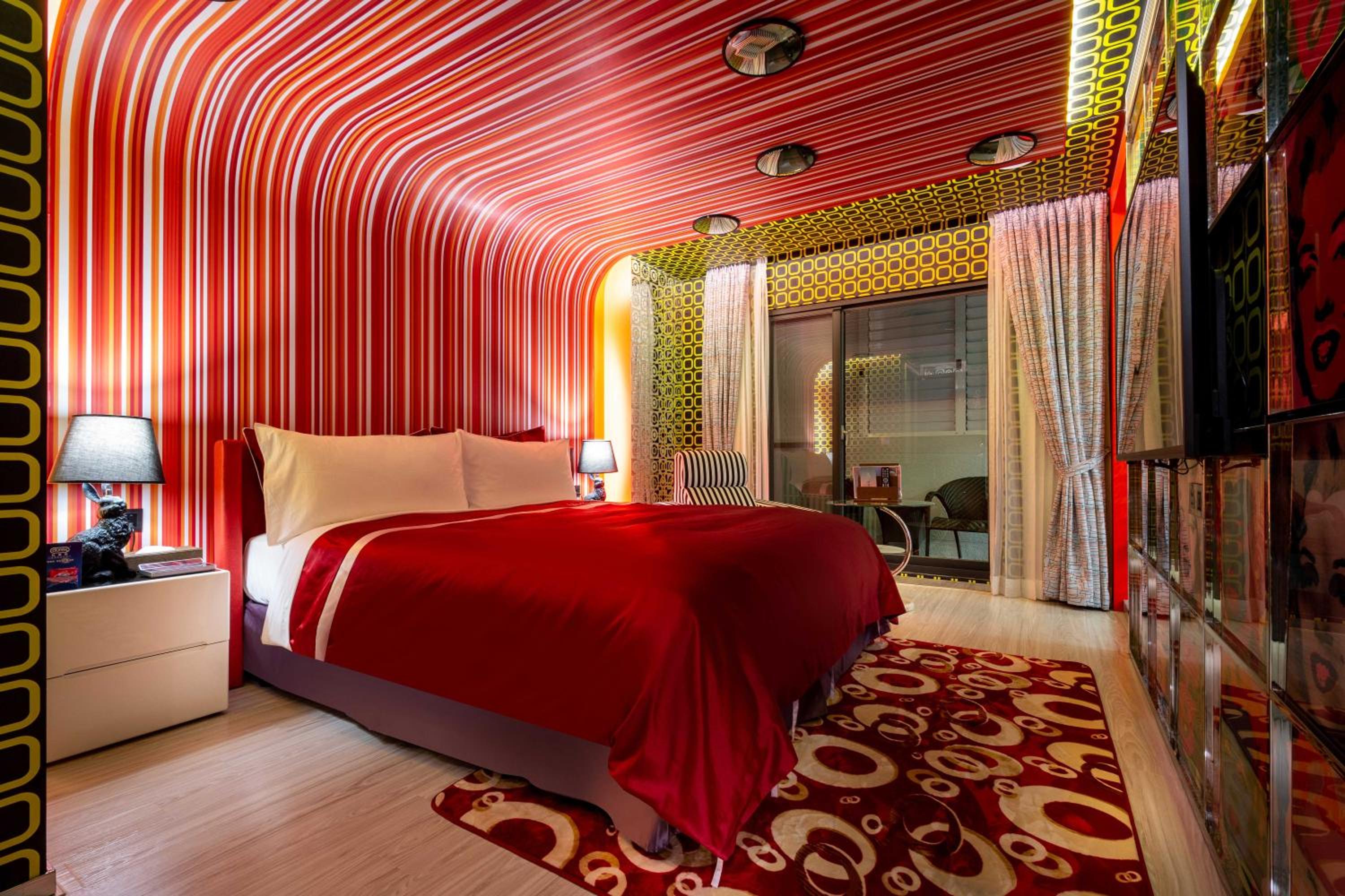 Deluxe Double Room with Bath and Private Parking - Photo 2