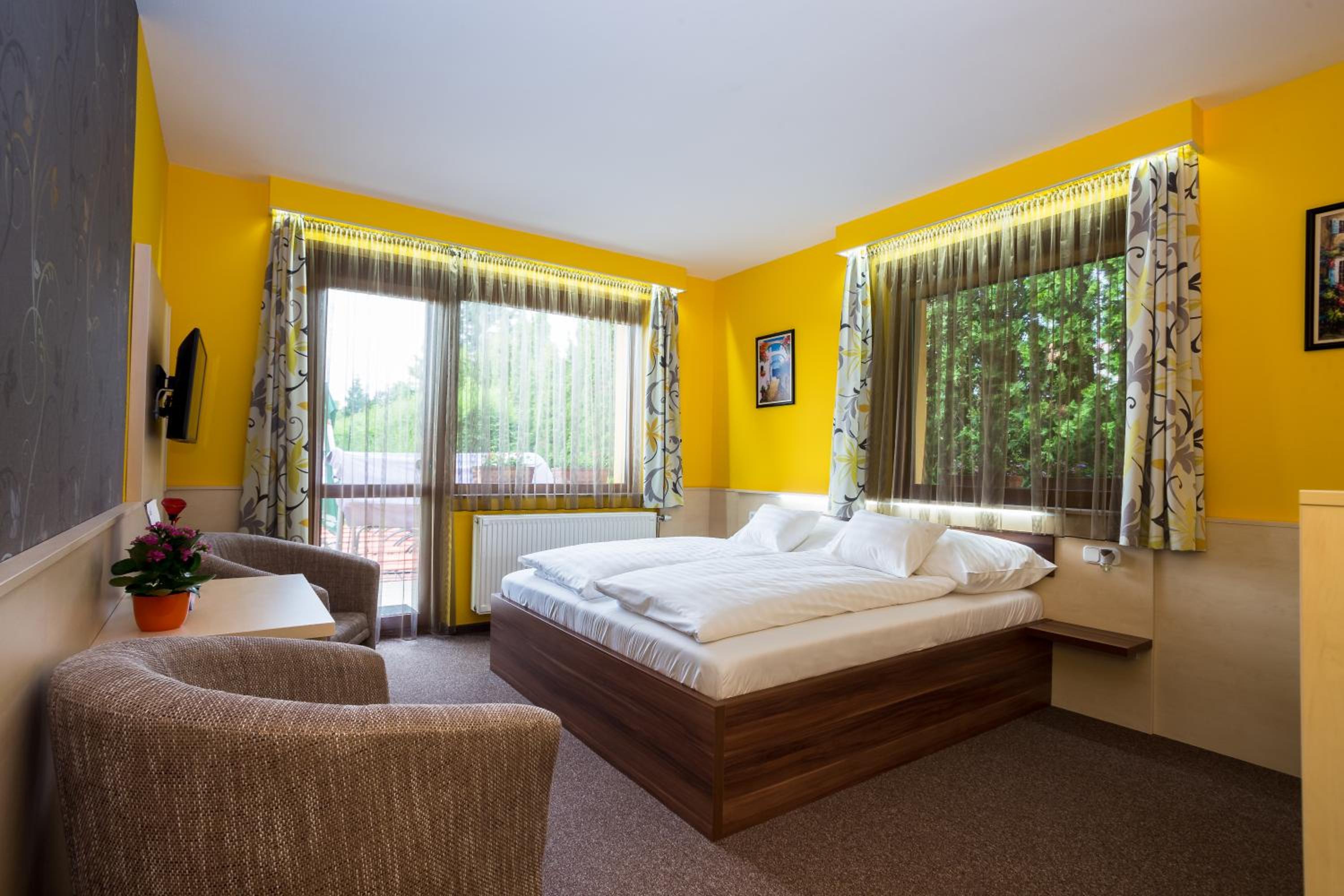 Superior Queen Room photo 1