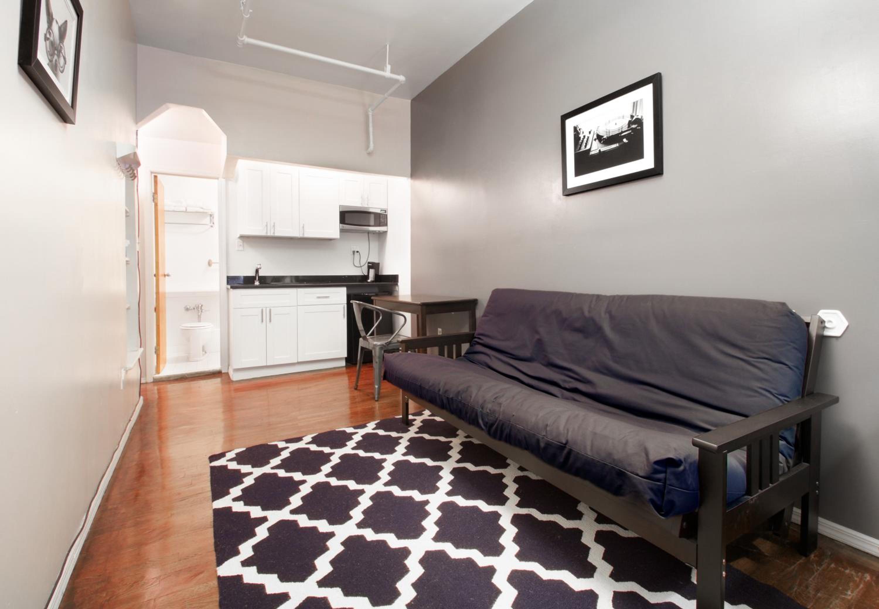 Standard Bedroom with Private Bath photo 2