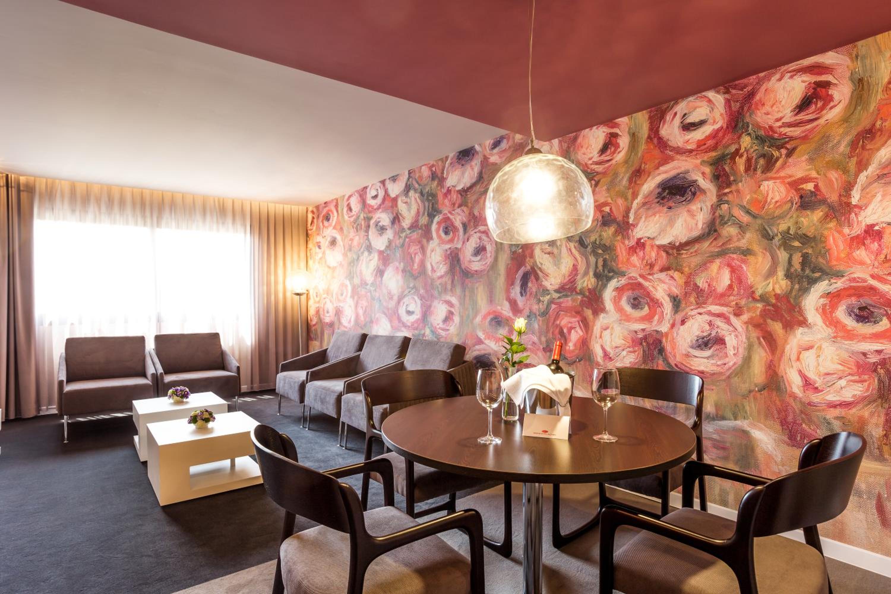Junior Suite with Double Bed and Free Parking  - Photo 9