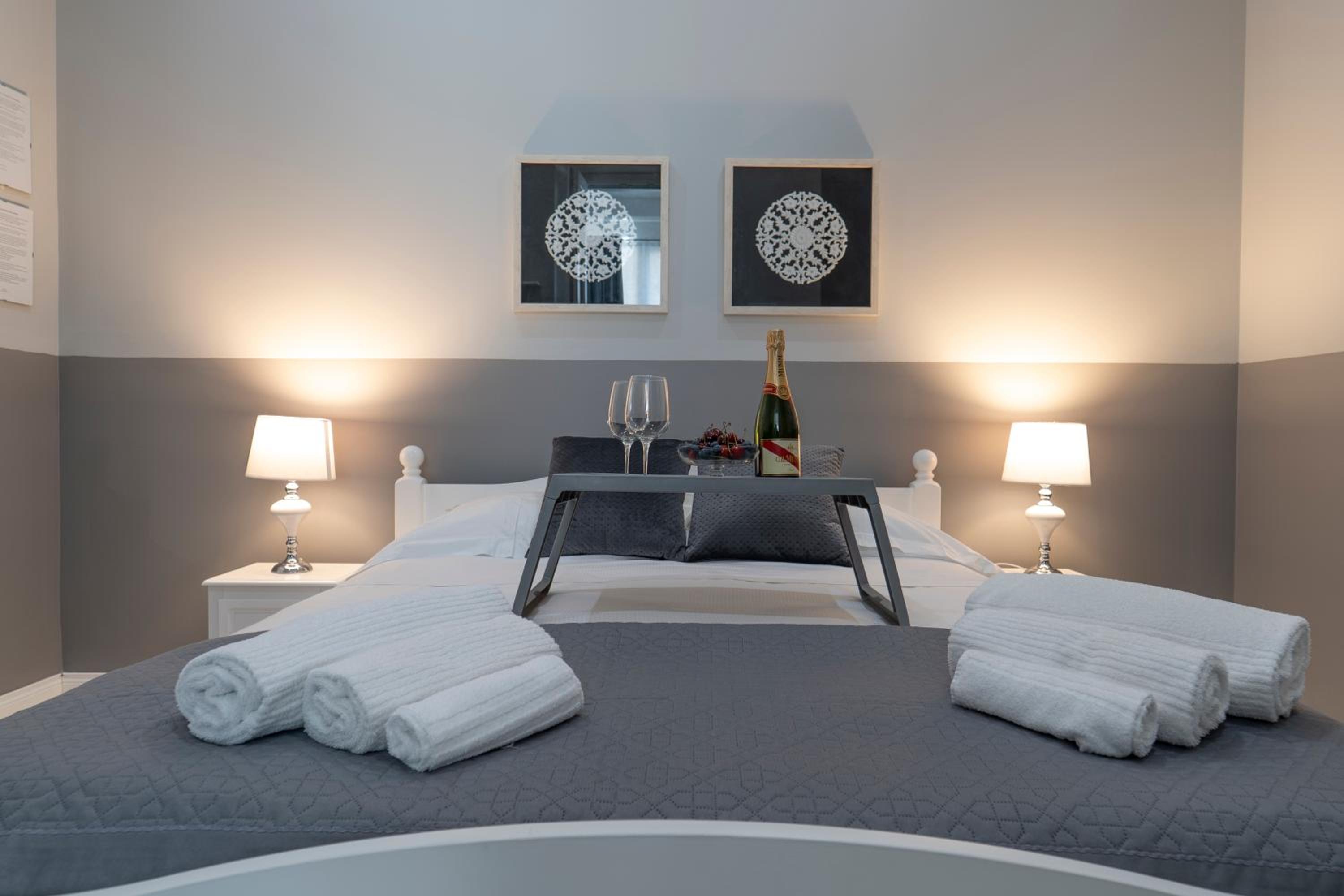 Queen Suite