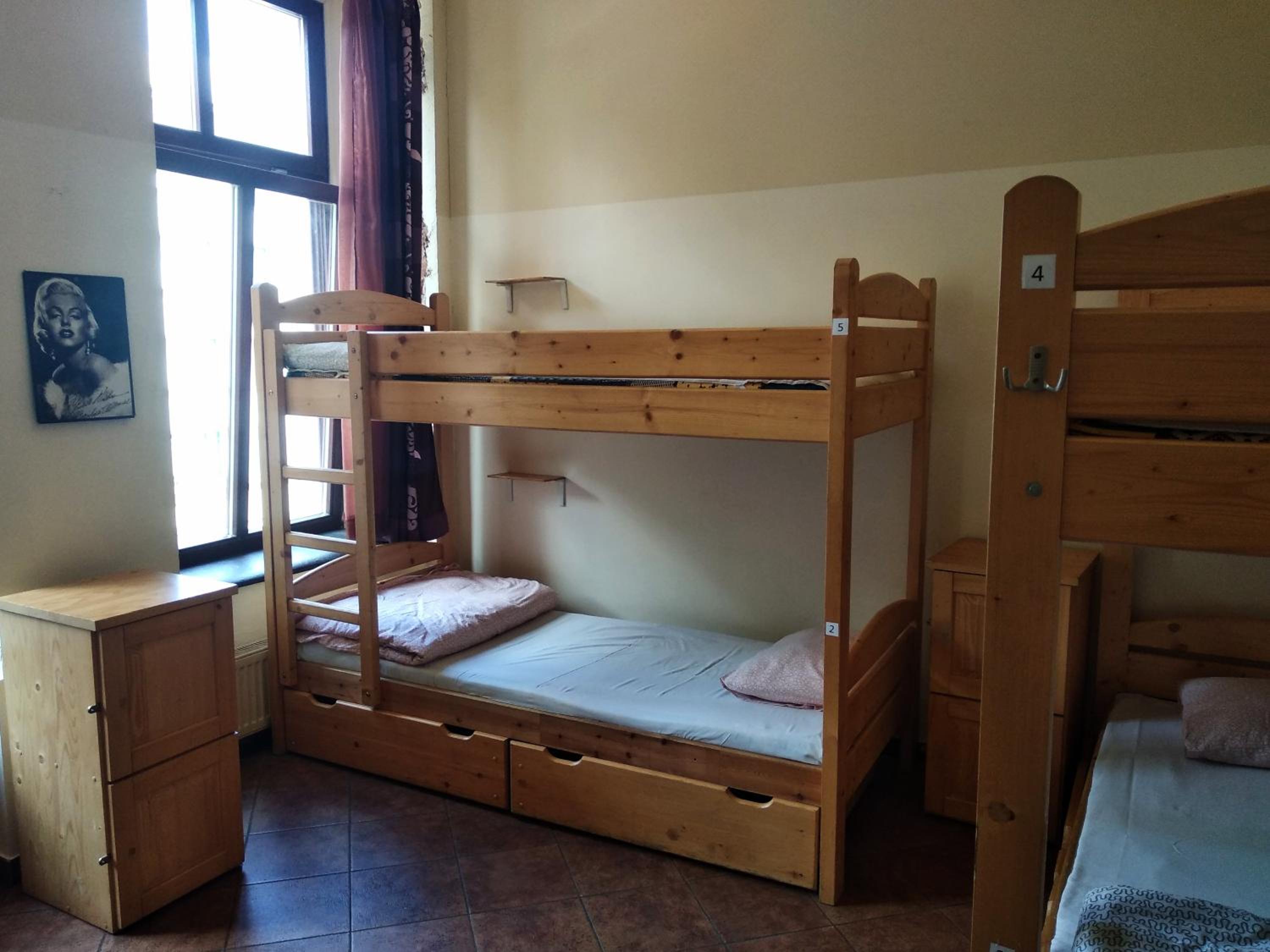 4-Bed Mixed Dormitory Room photo 3
