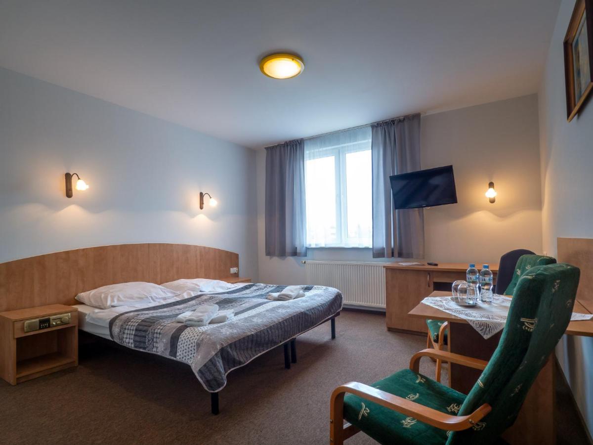 Economy Double Room photo 2