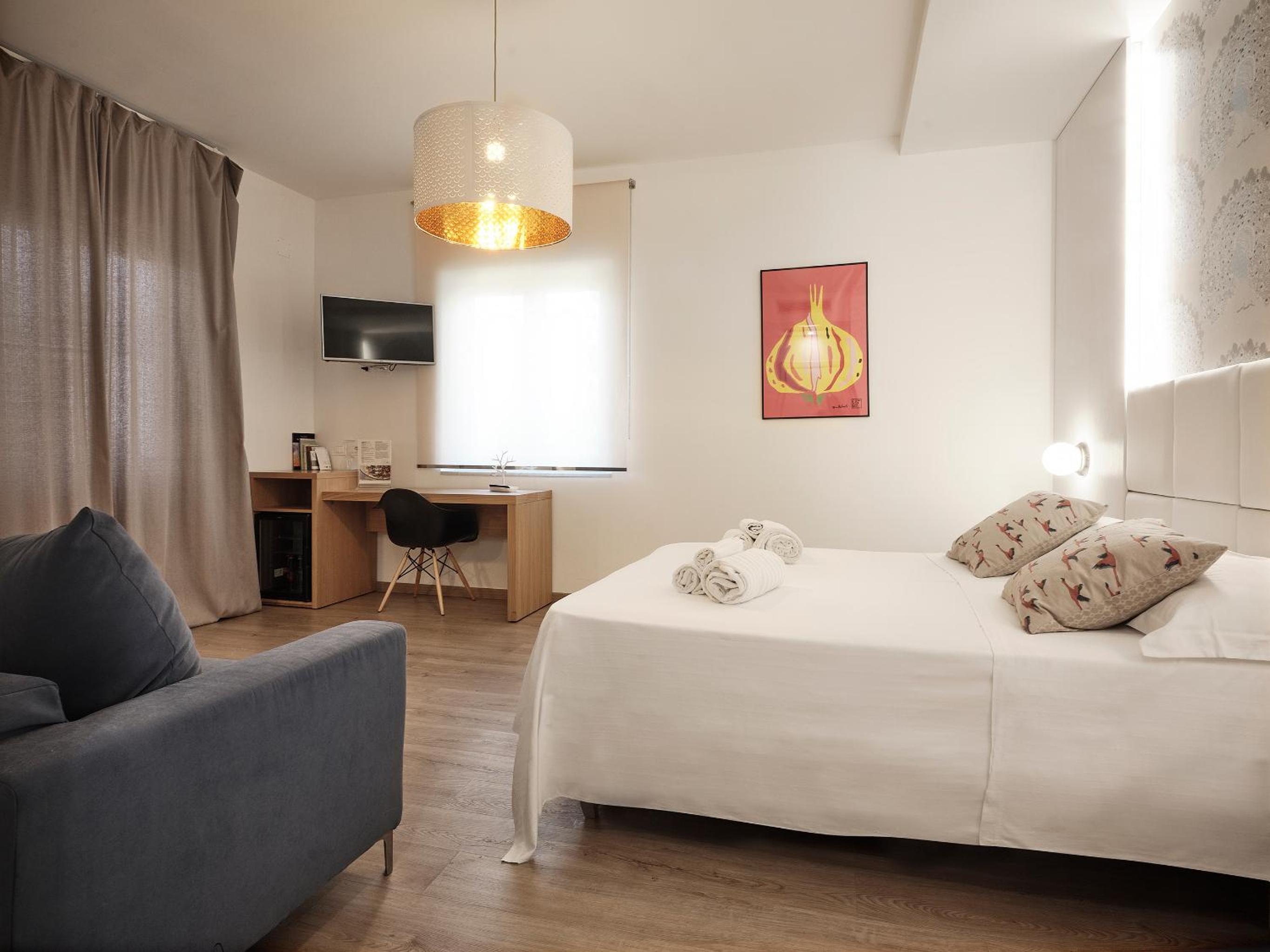 Executive Double Room - dependence photo 1