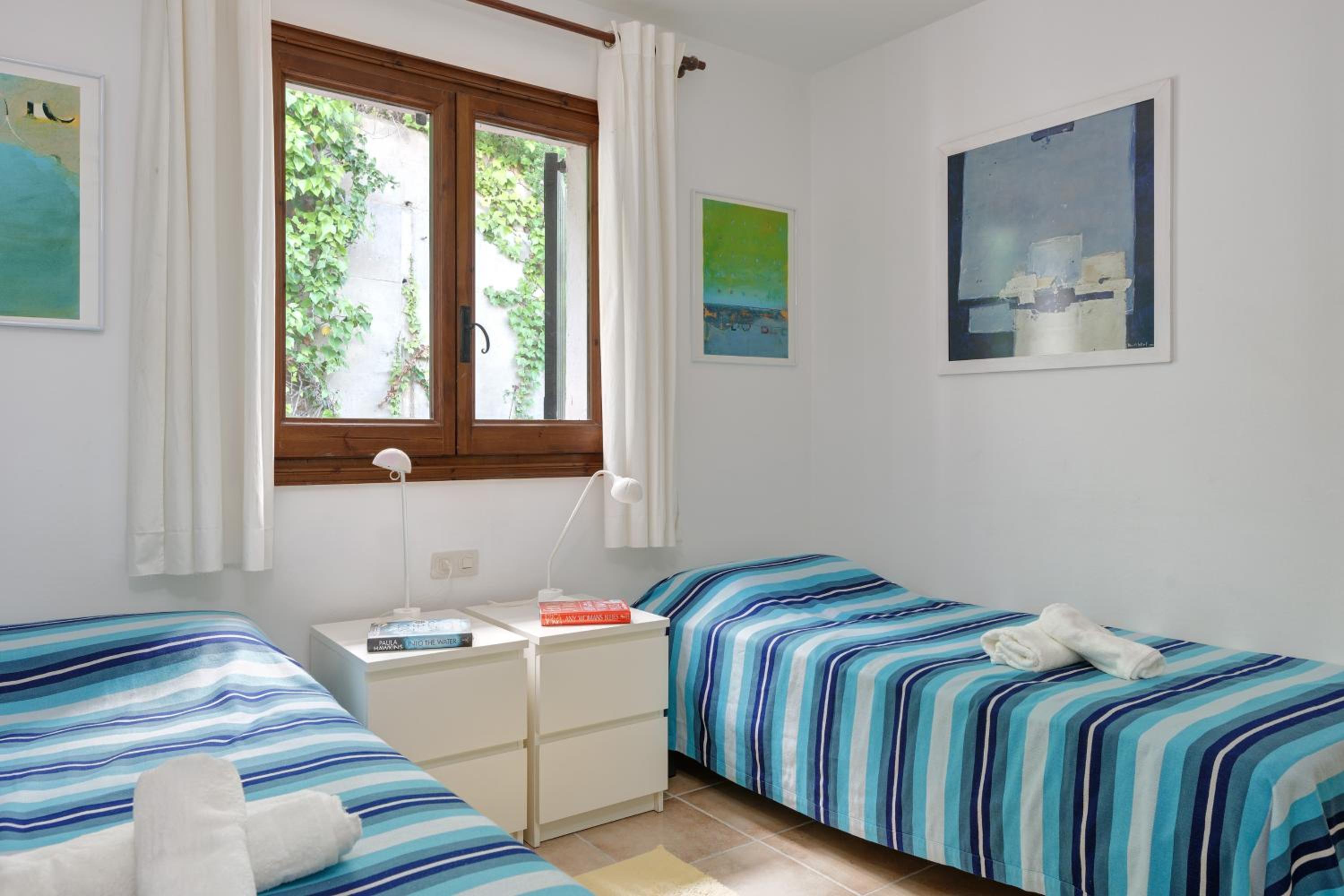 Casa de cuatro habitaciones