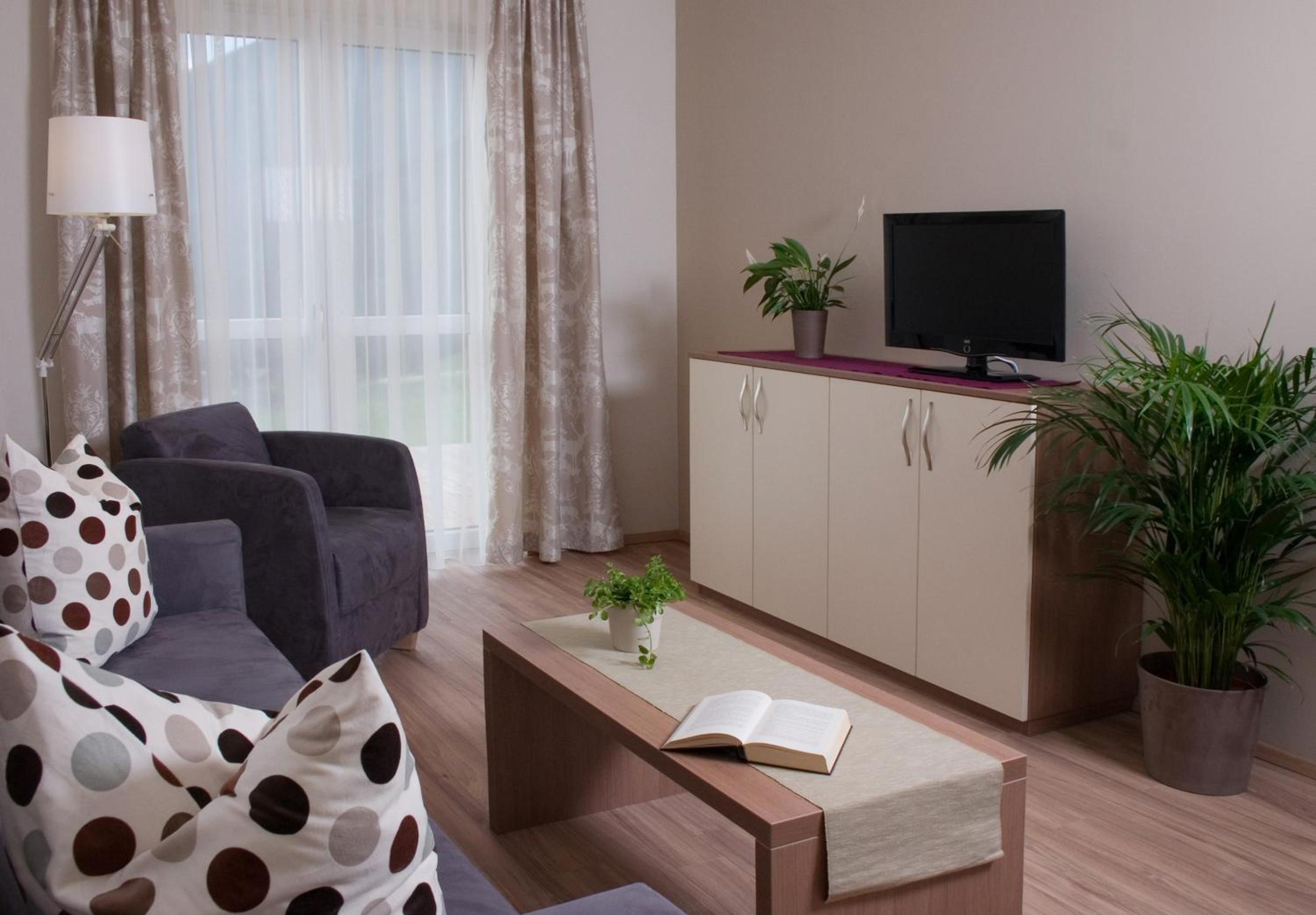 Apartment 3 photo 1