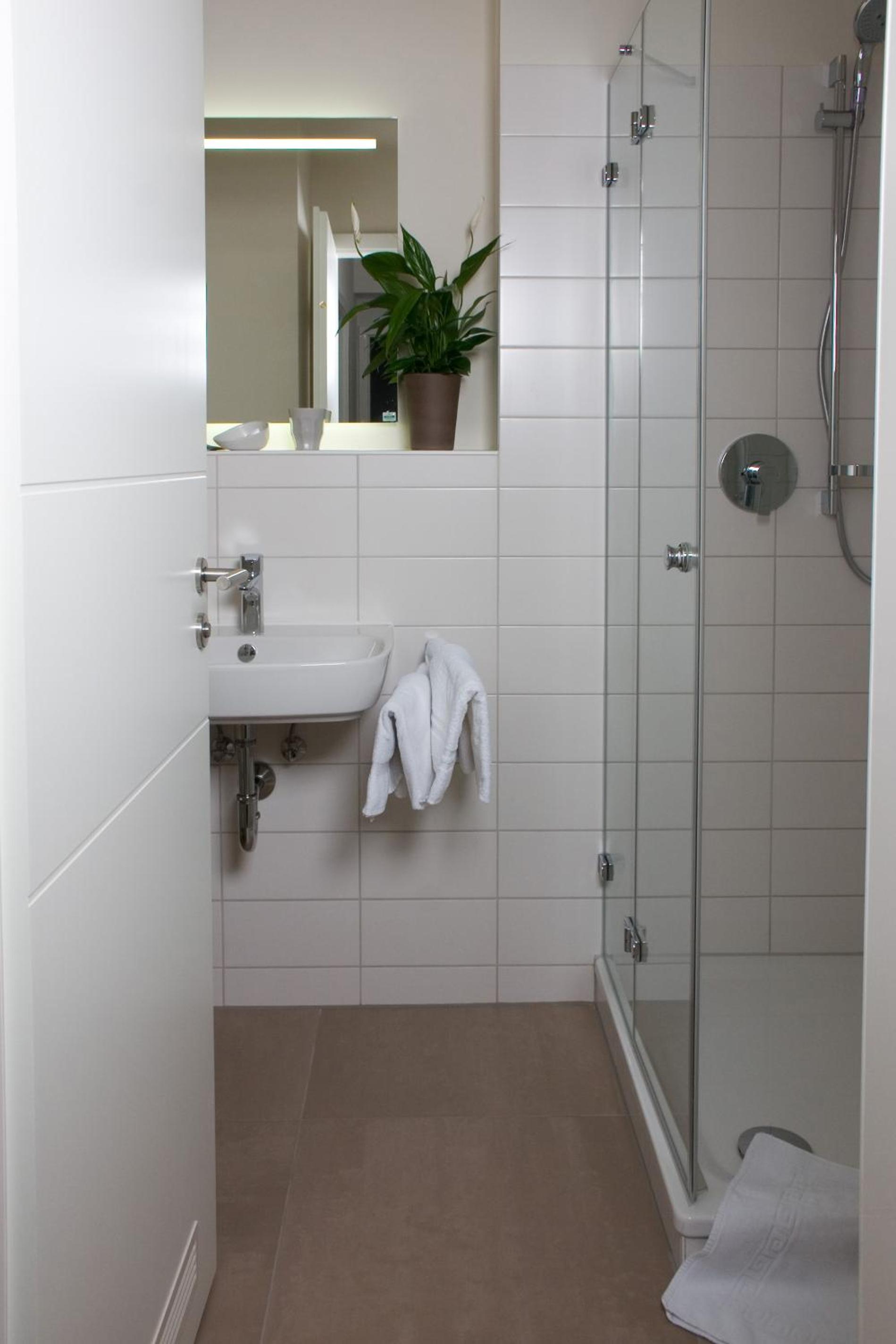 Apartment 5 photo 3