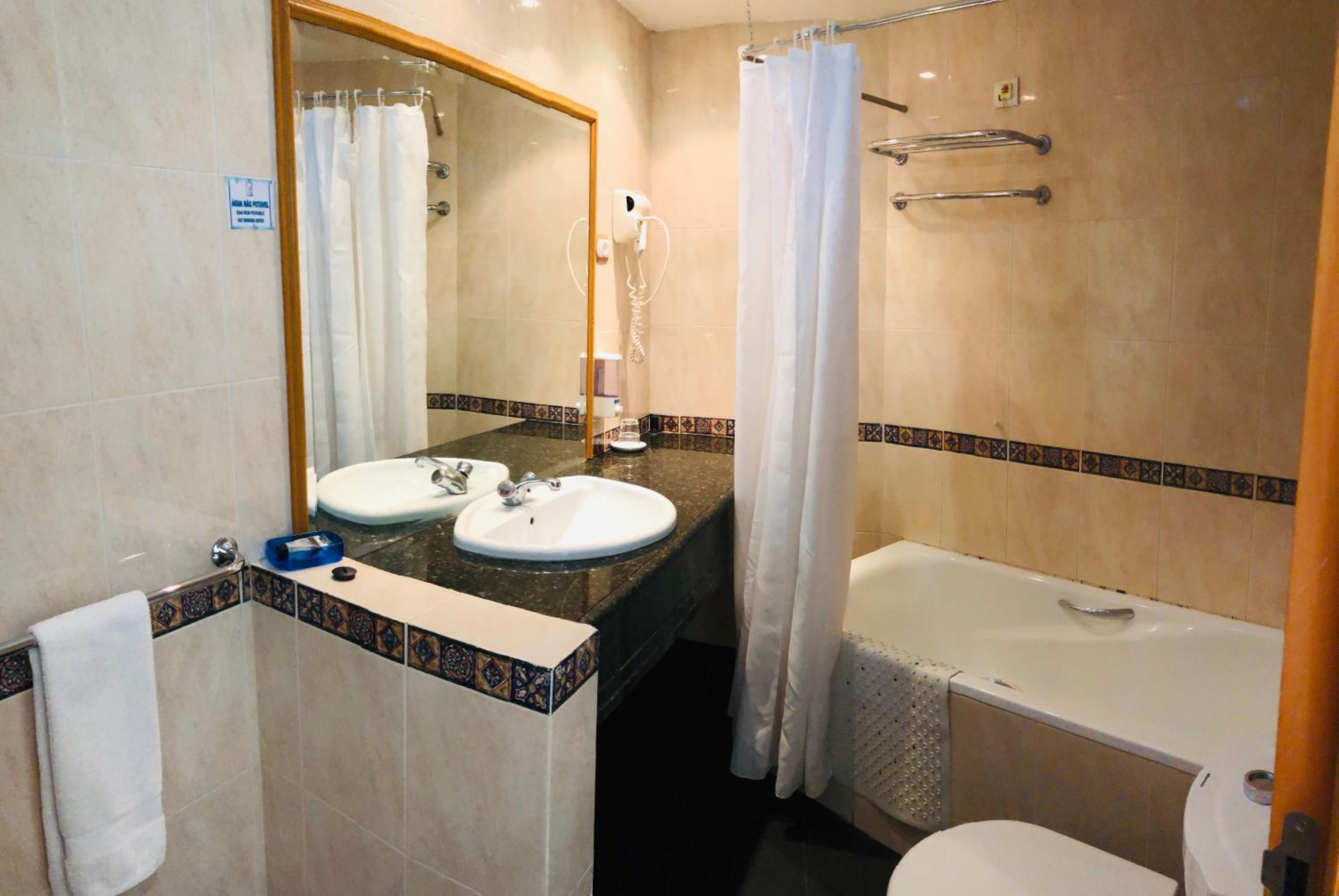 Twin Room photo 2