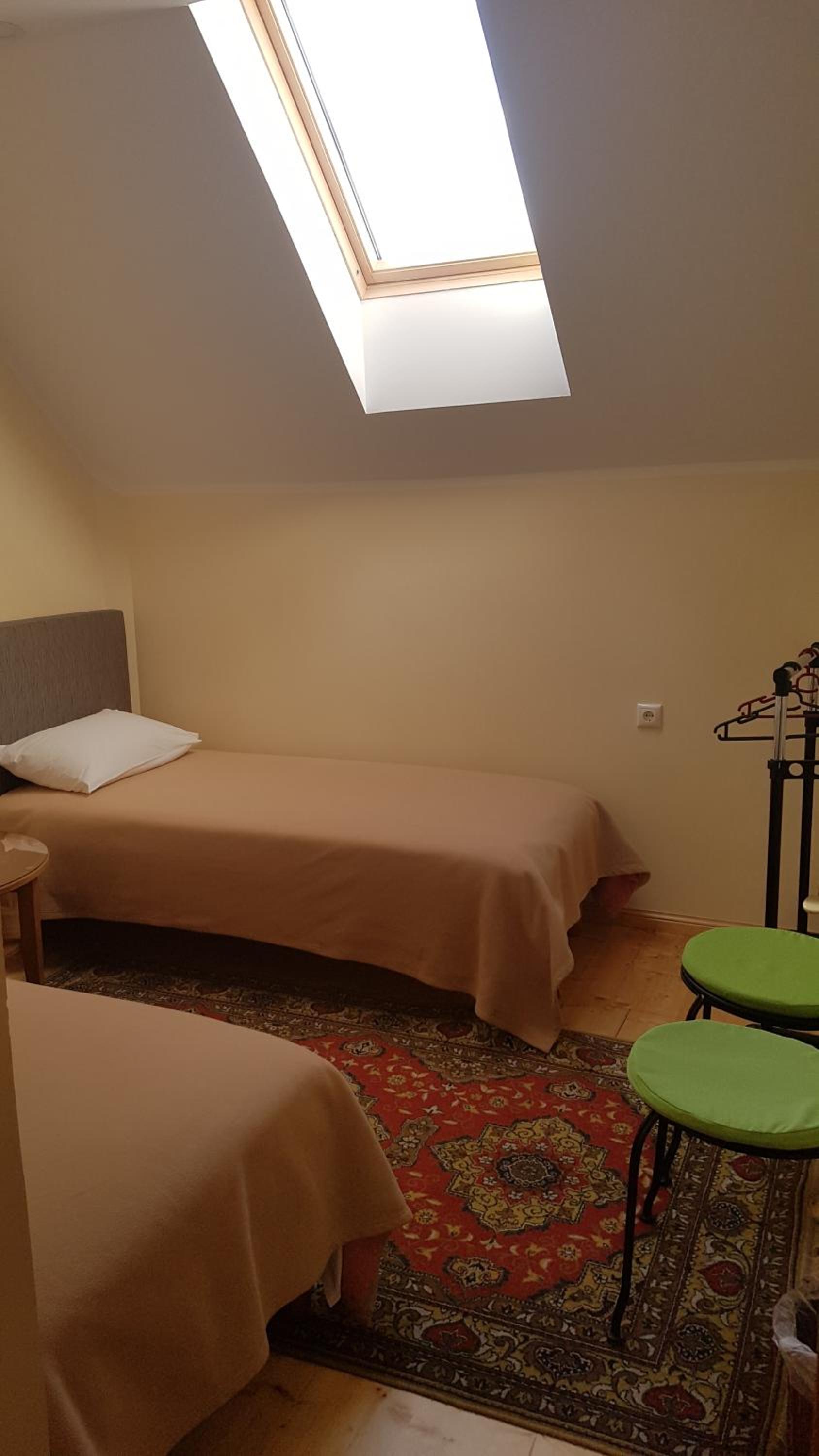 Apartment - Split Level - Photo 9