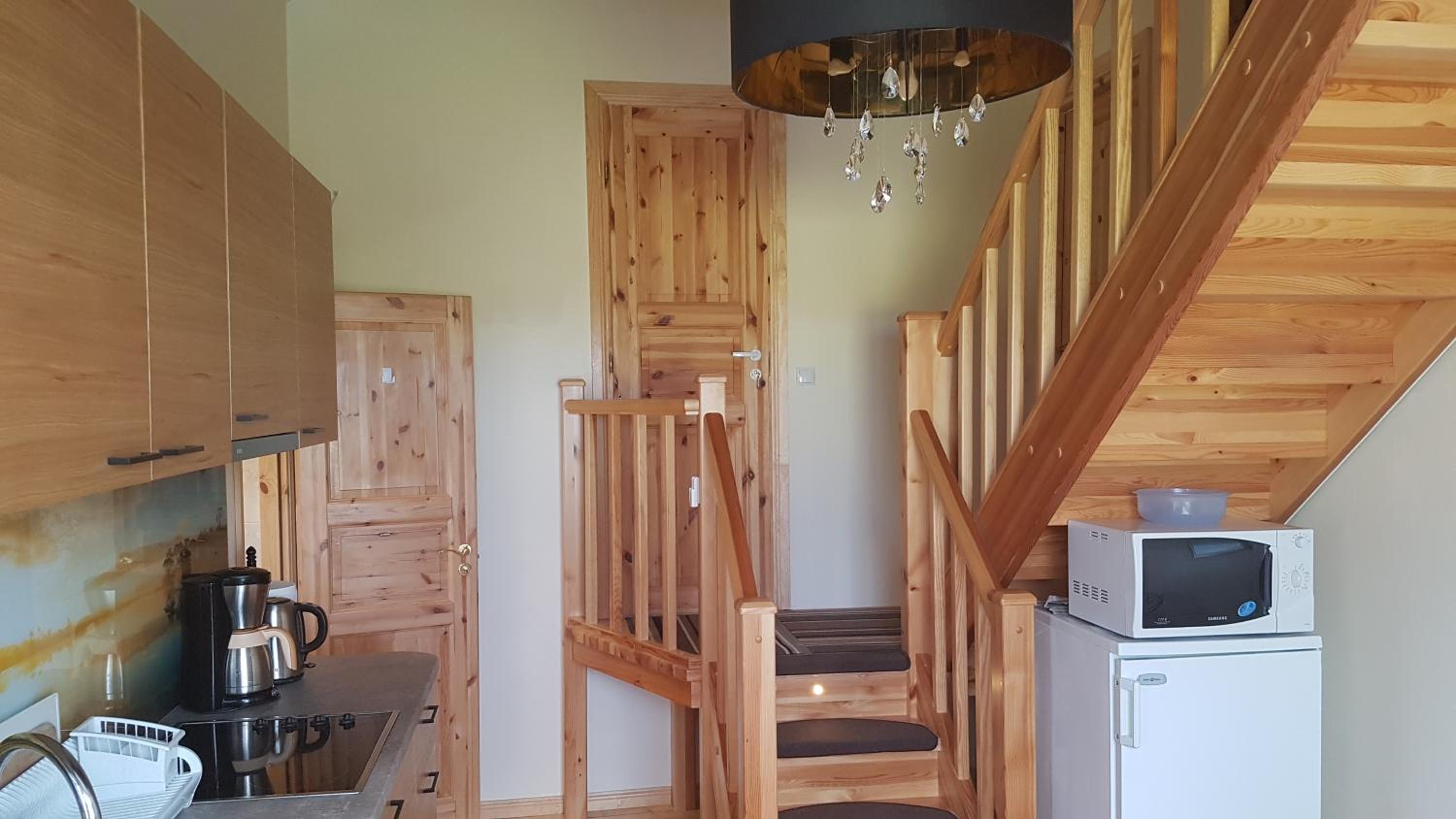 Apartment - Split Level - Photo 11