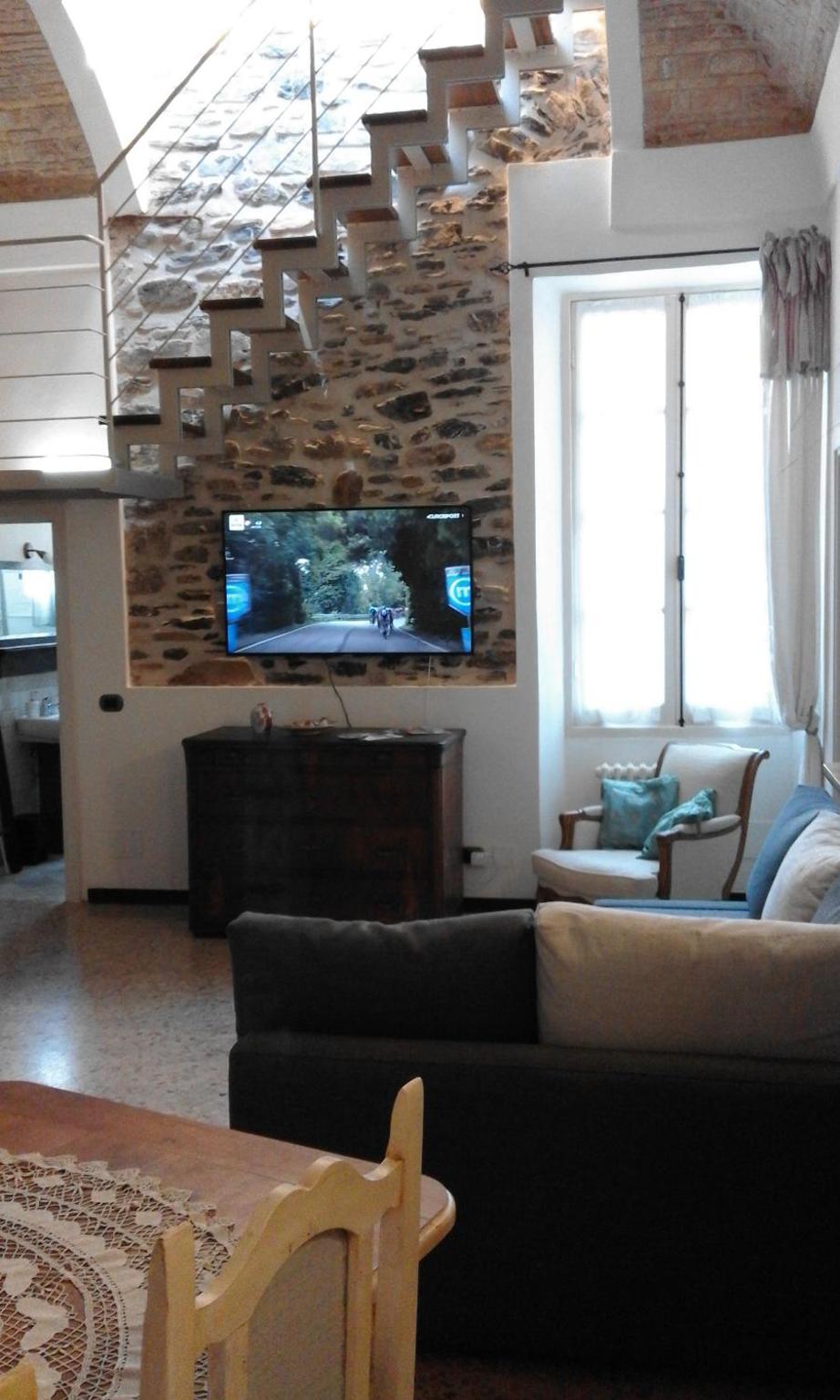 Apartment photo 2