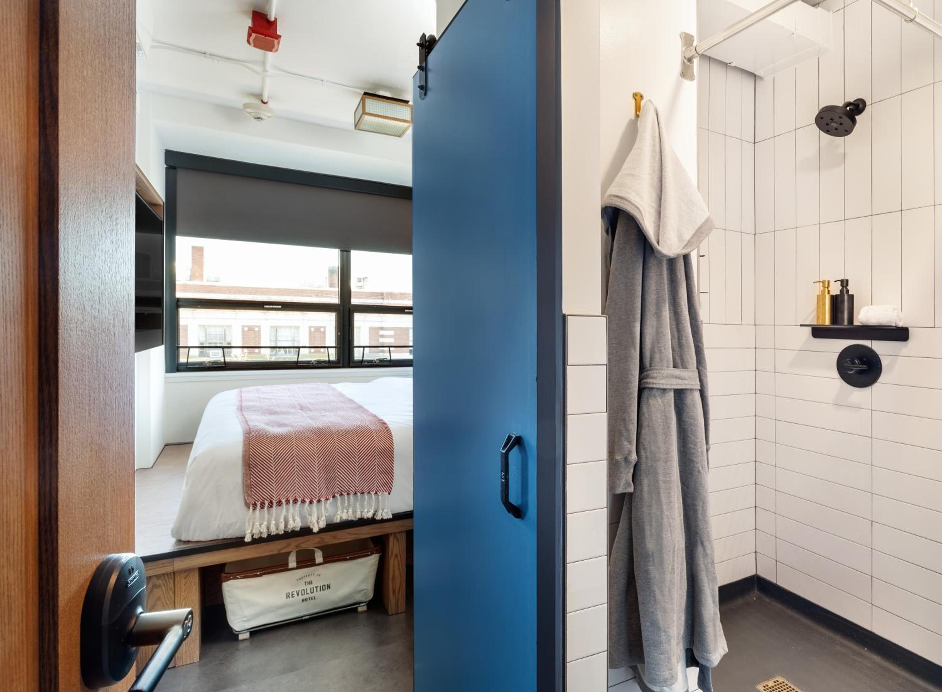 King Room Bathroom in Room