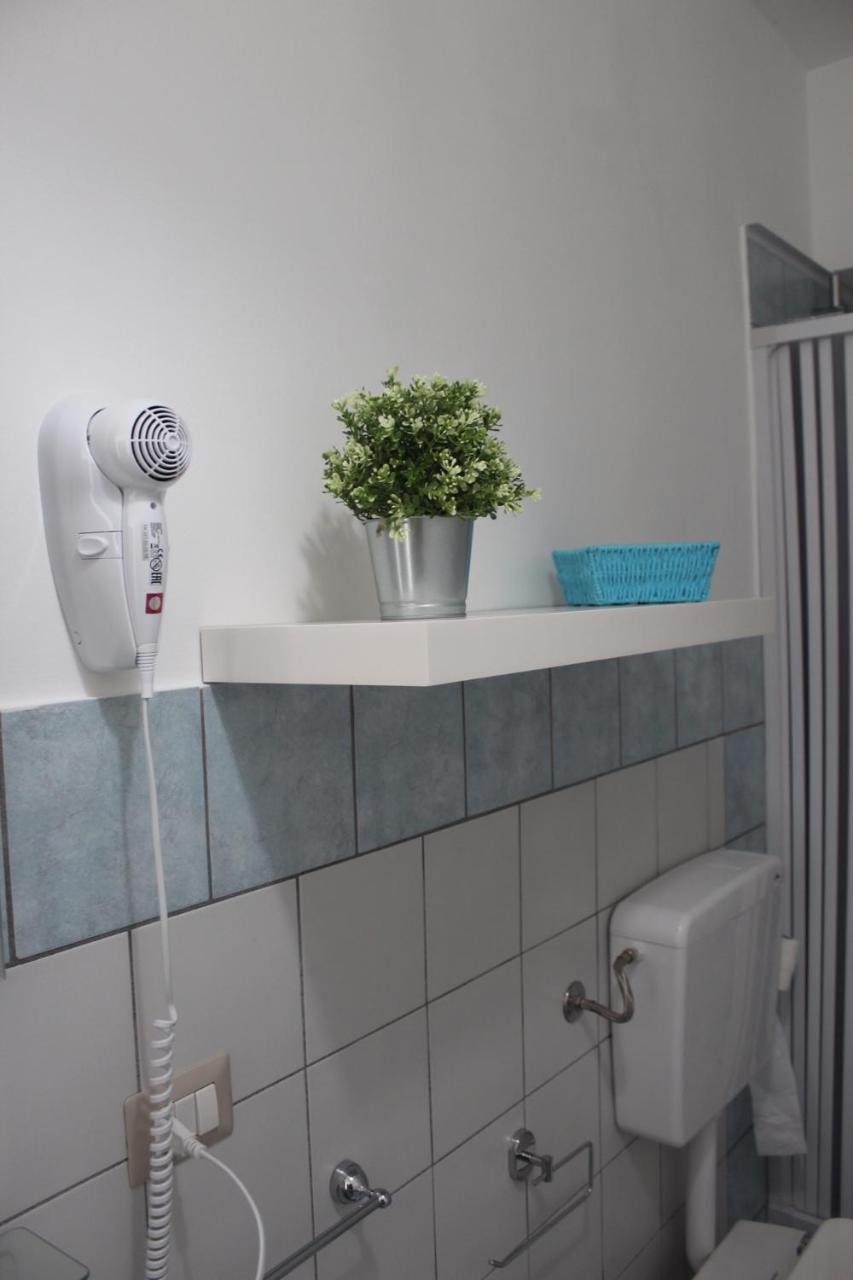 Triple Room with Private Bathroom photo 3