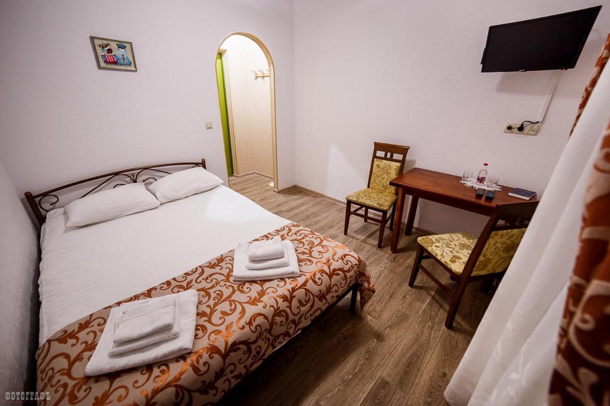 Budget Double Room photo 1
