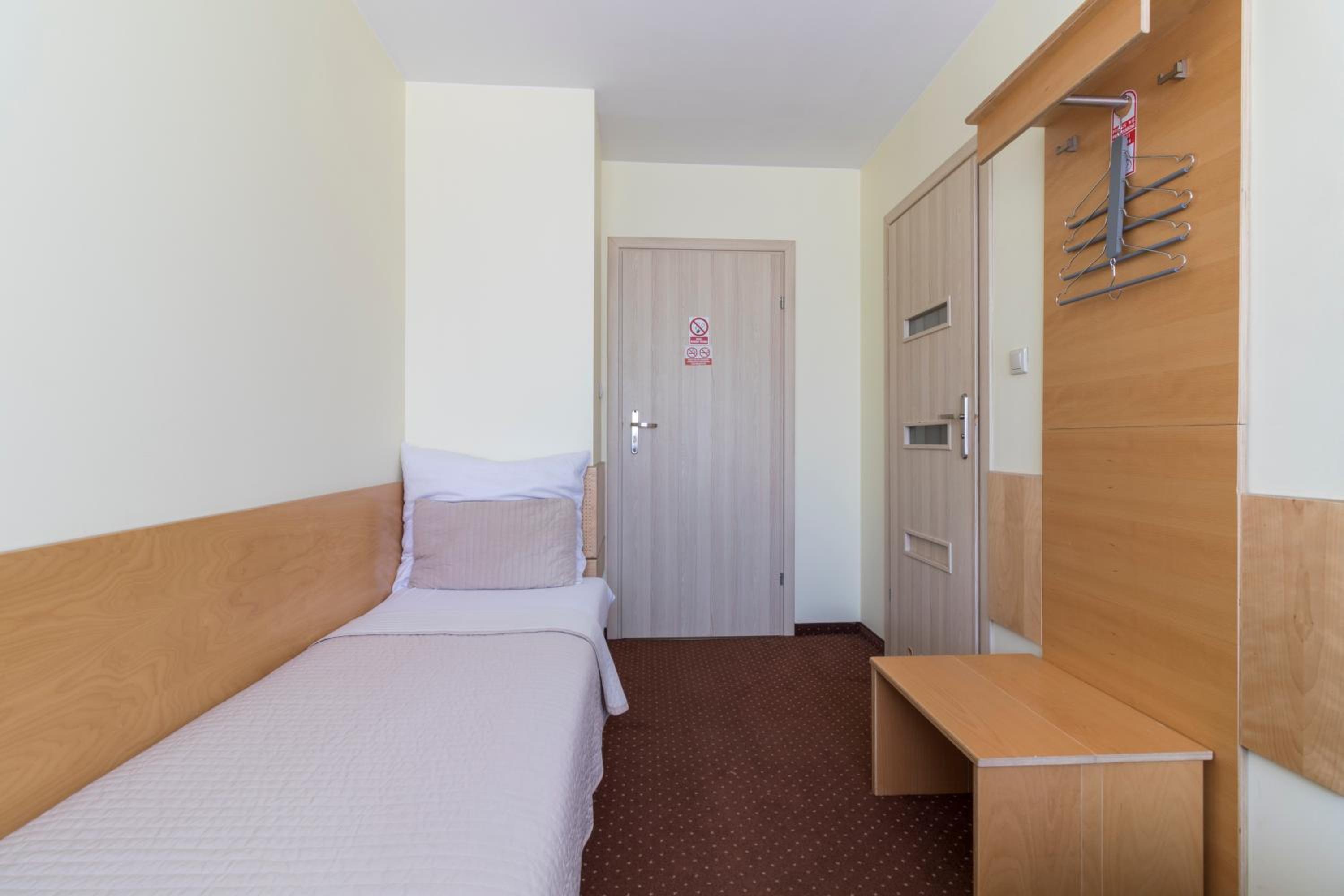 Double Room with Extra Bed 1 - Photo 6