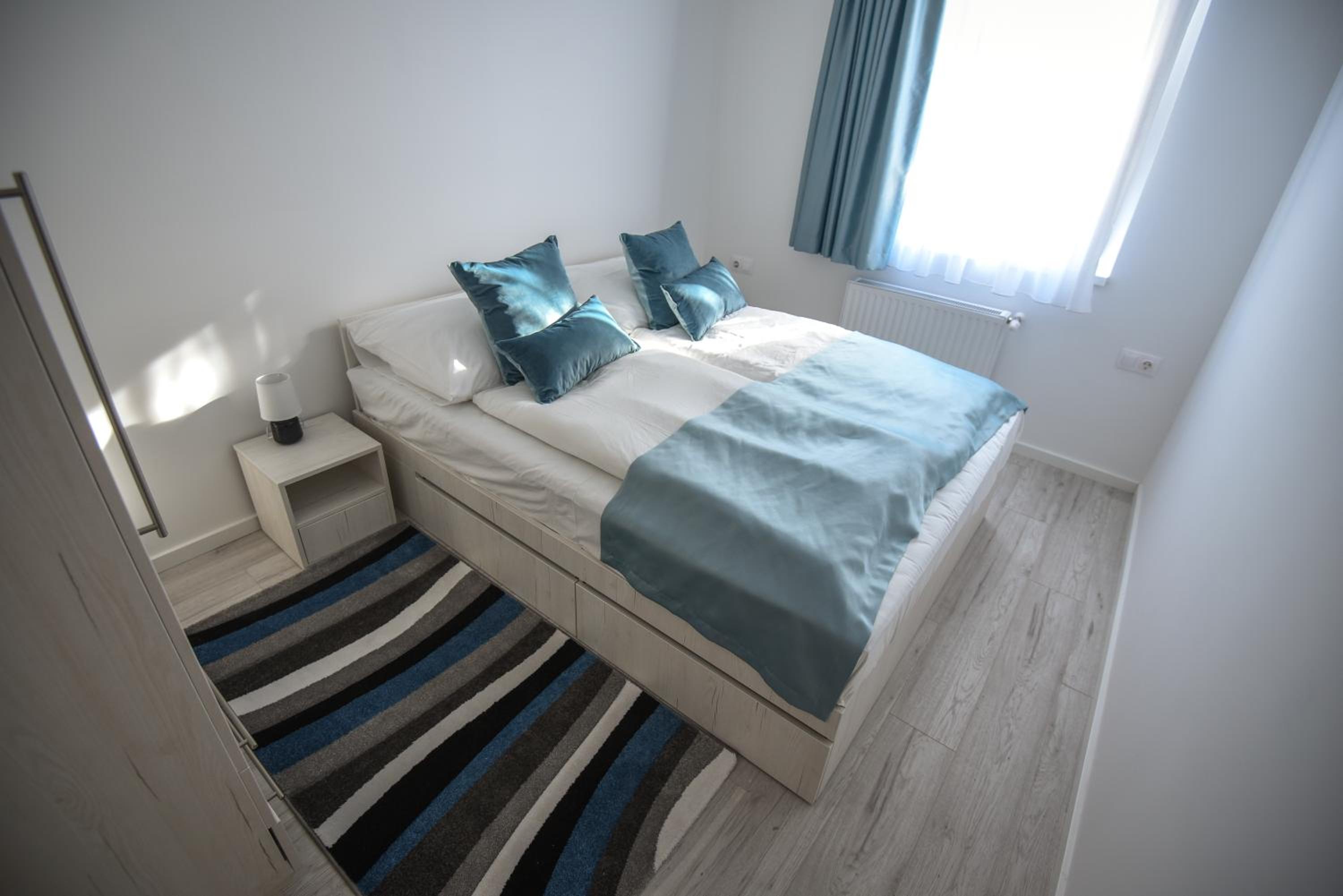 Apartment with Terrace - Photo 1