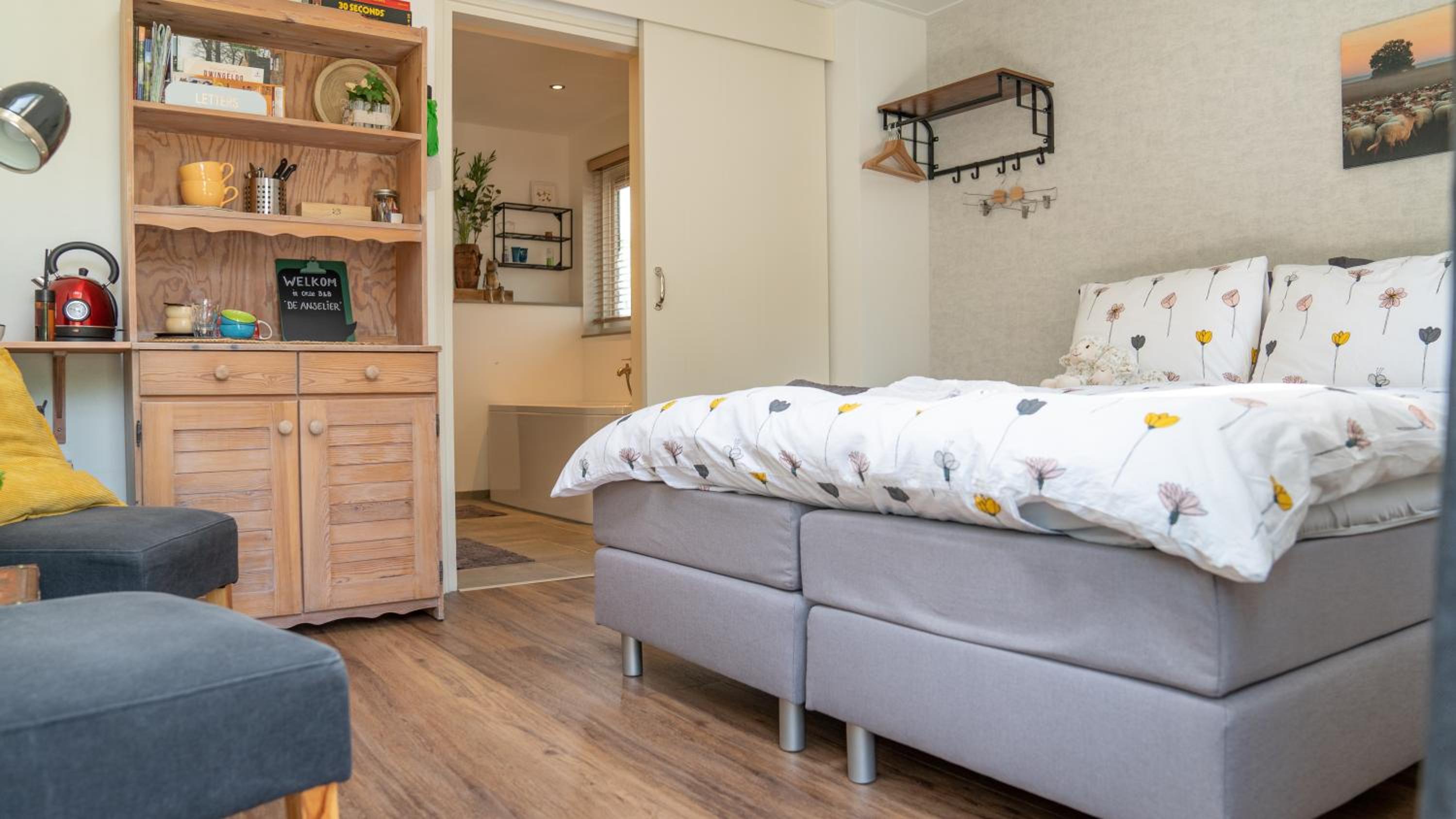 Double Room with Private Bathroom photo 1