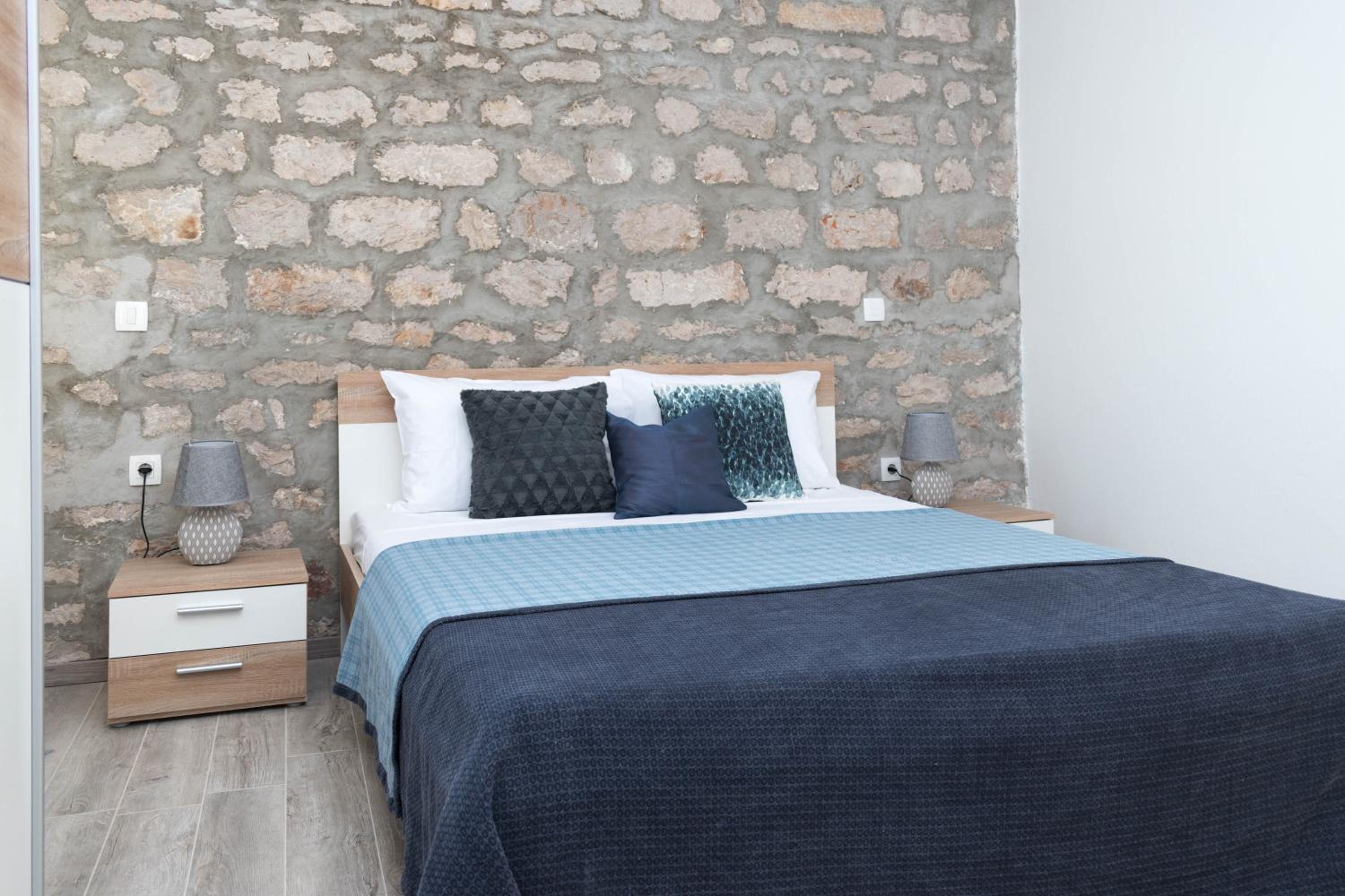One-Bedroom Apartment and Sea View