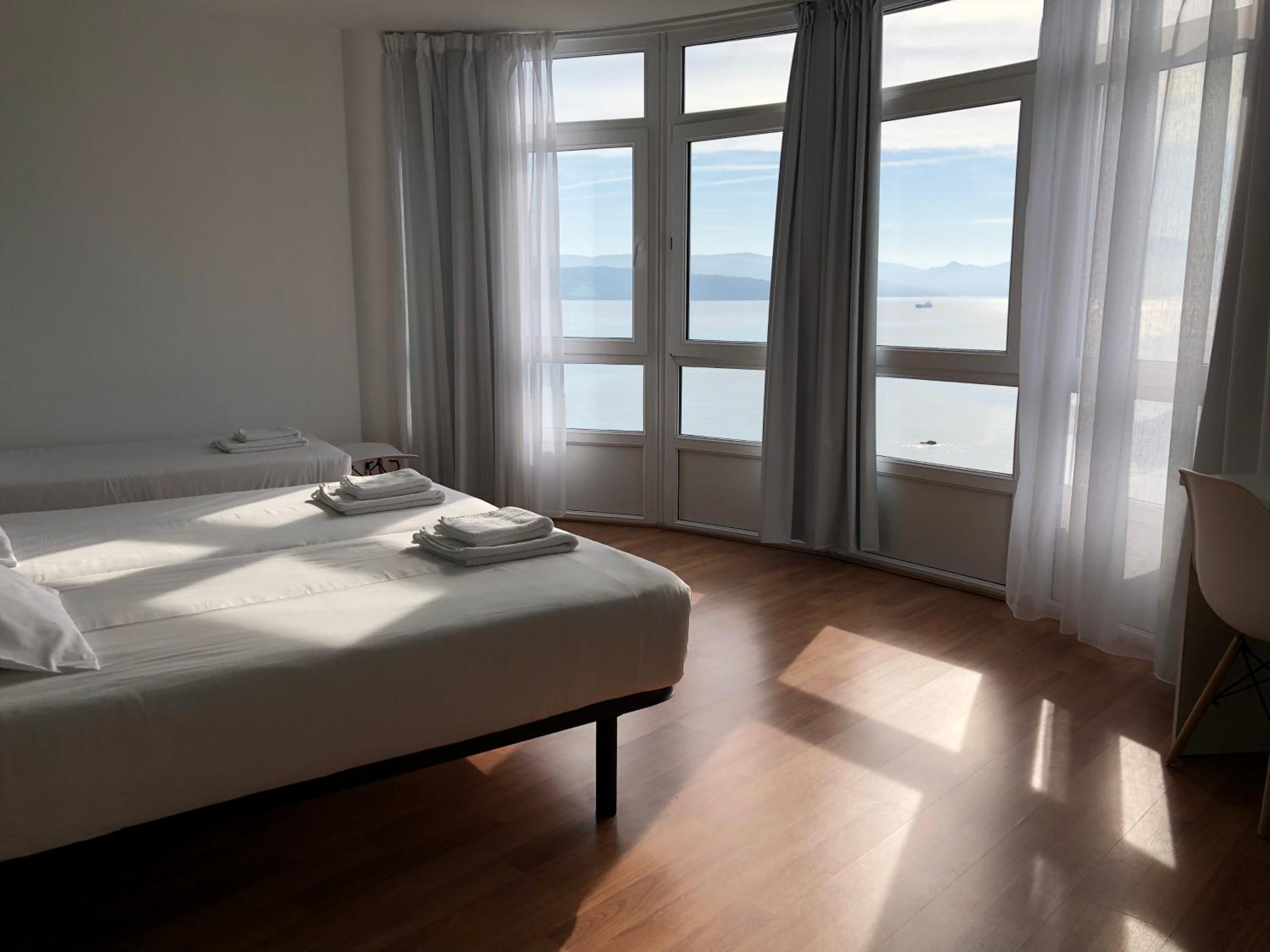 Superior Triple Room with Sea View photo 3