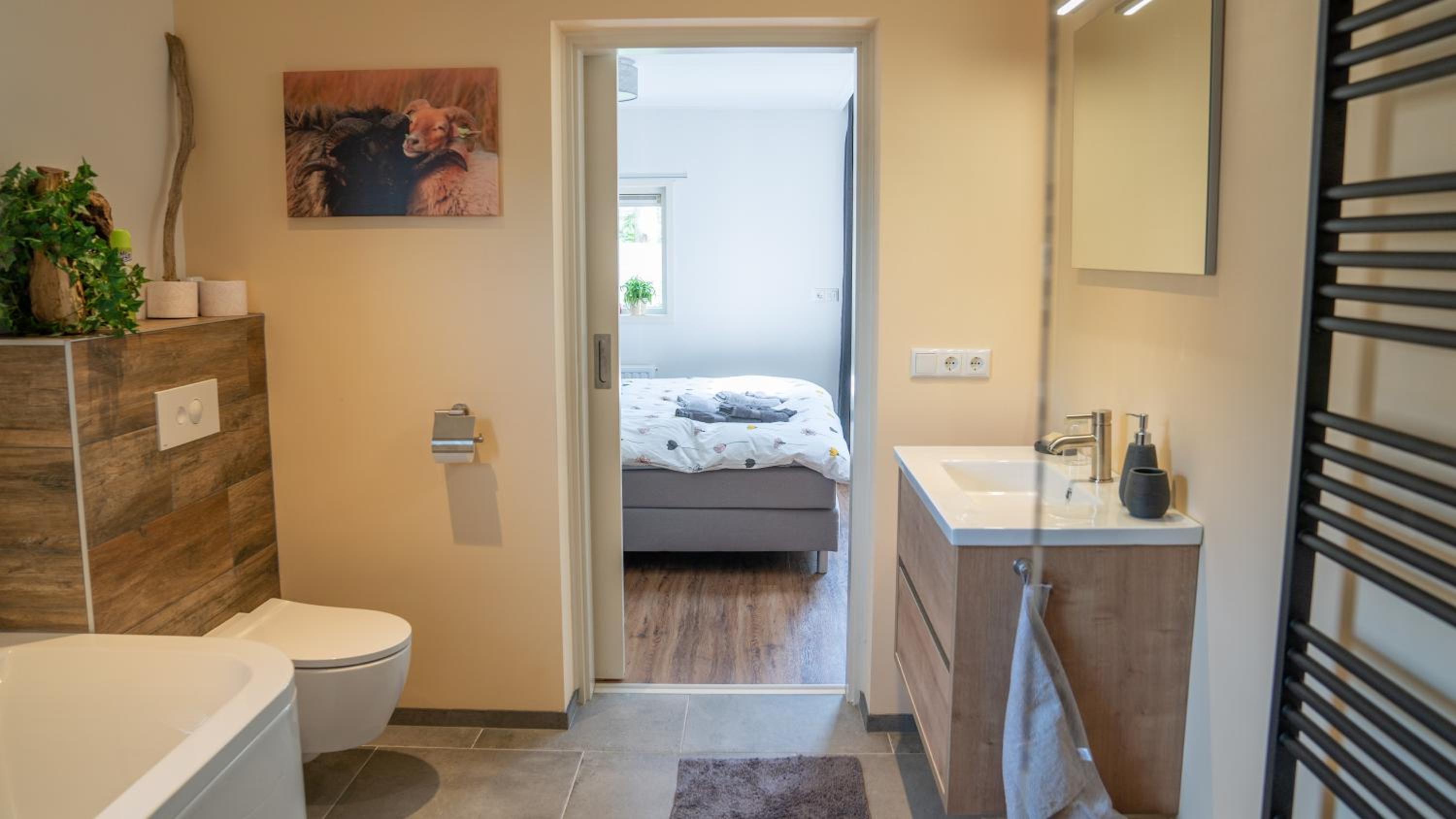 Double Room with Private Bathroom photo 2