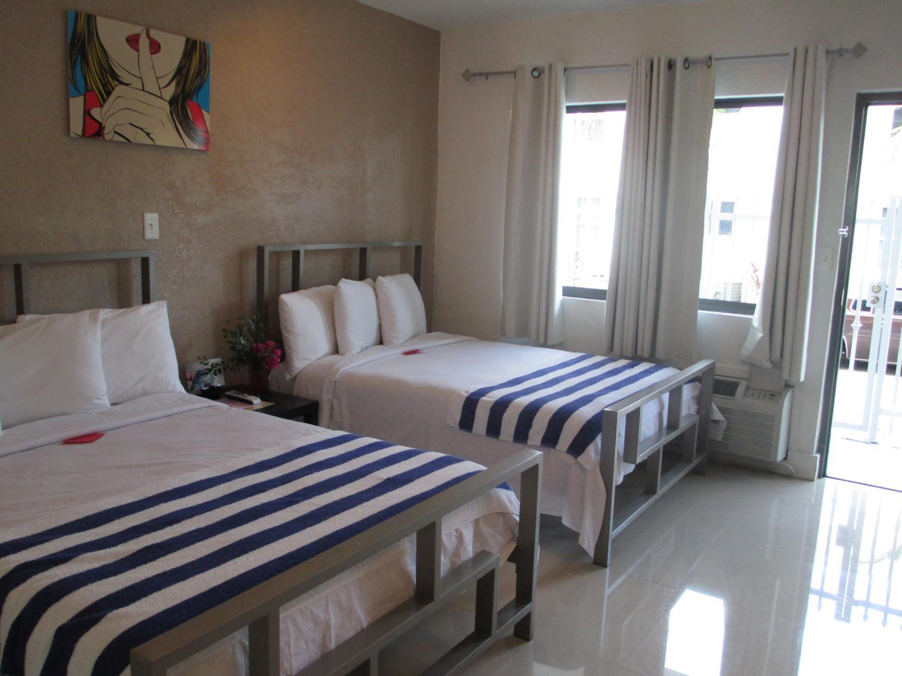 Double Room with Two Double Beds photo 1