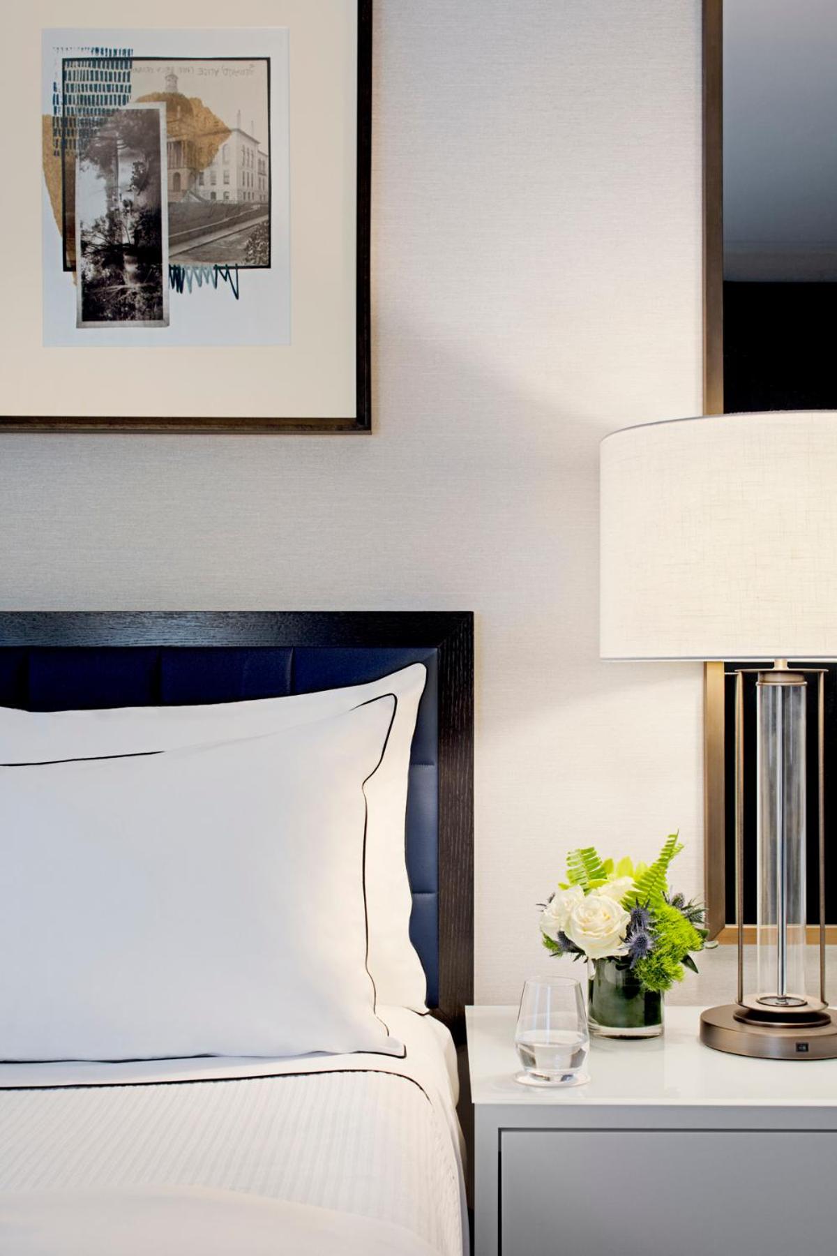 Premium King Suite