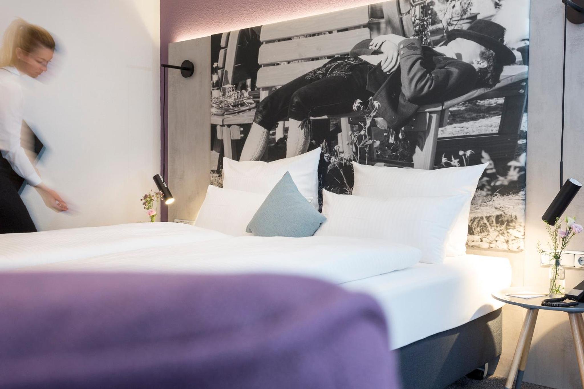 Superior Double or Twin Room quiet side photo 3