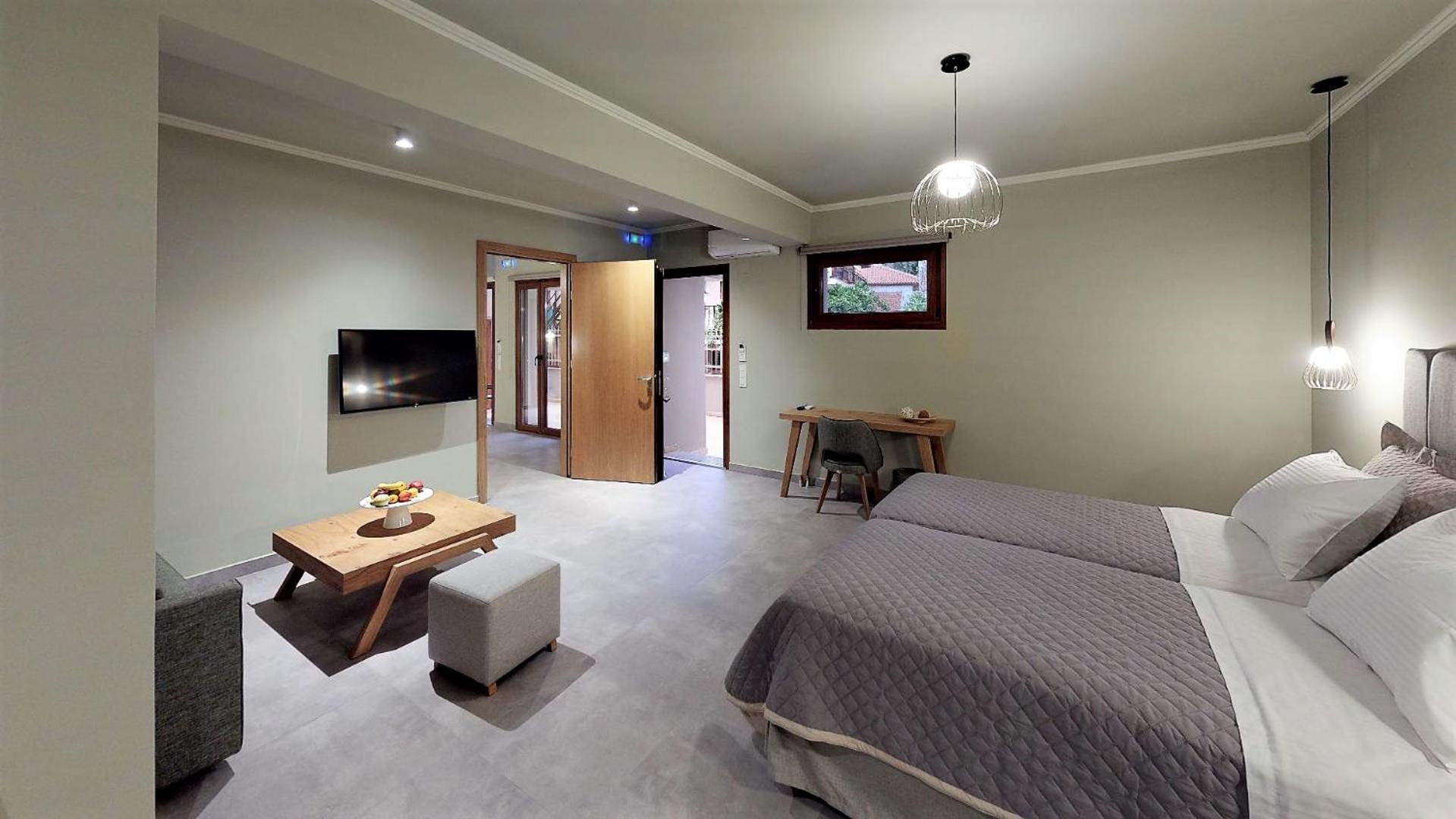 Deluxe Twin Room photo 2