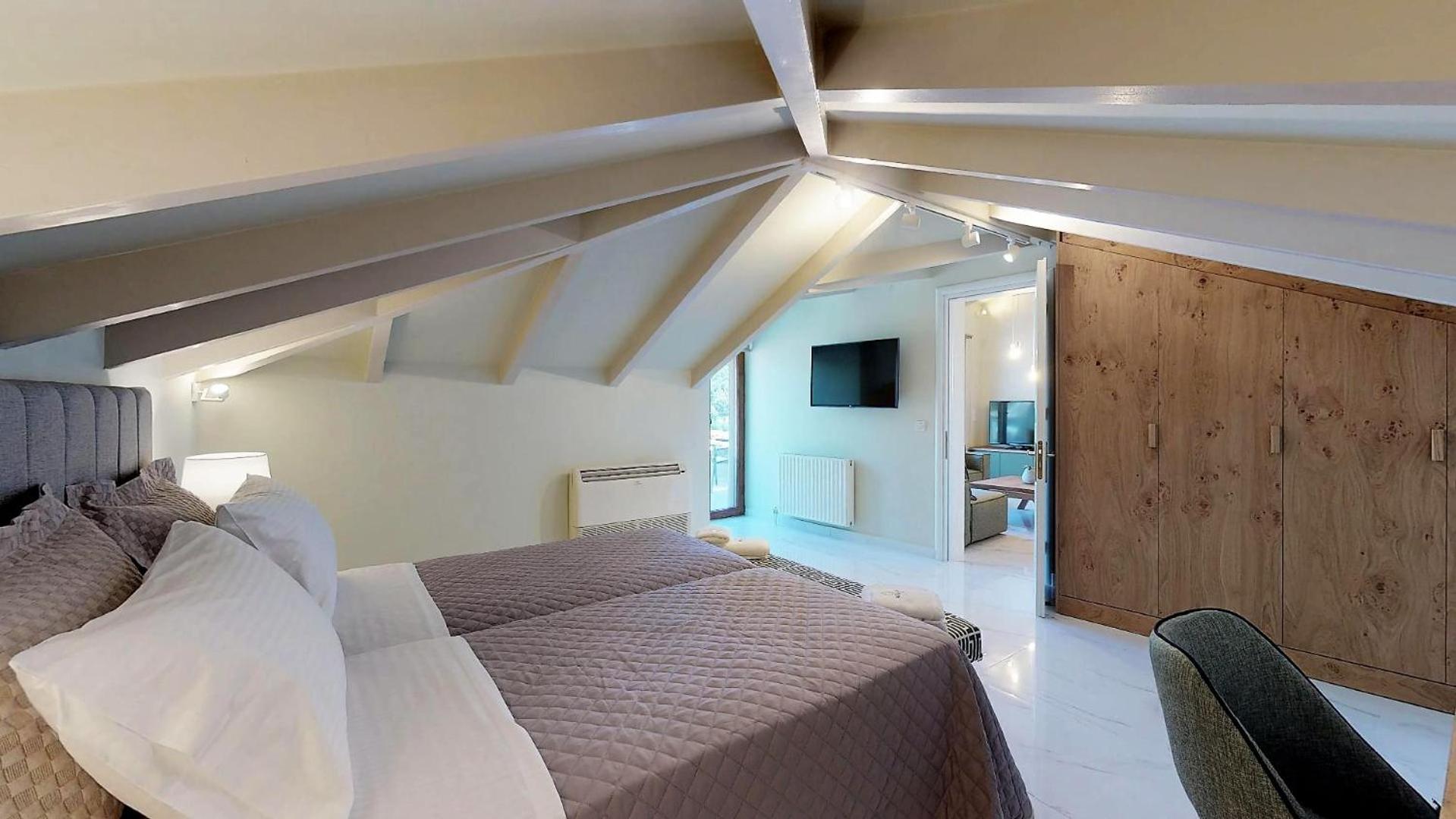Appartamento con 3 Camere da Letto