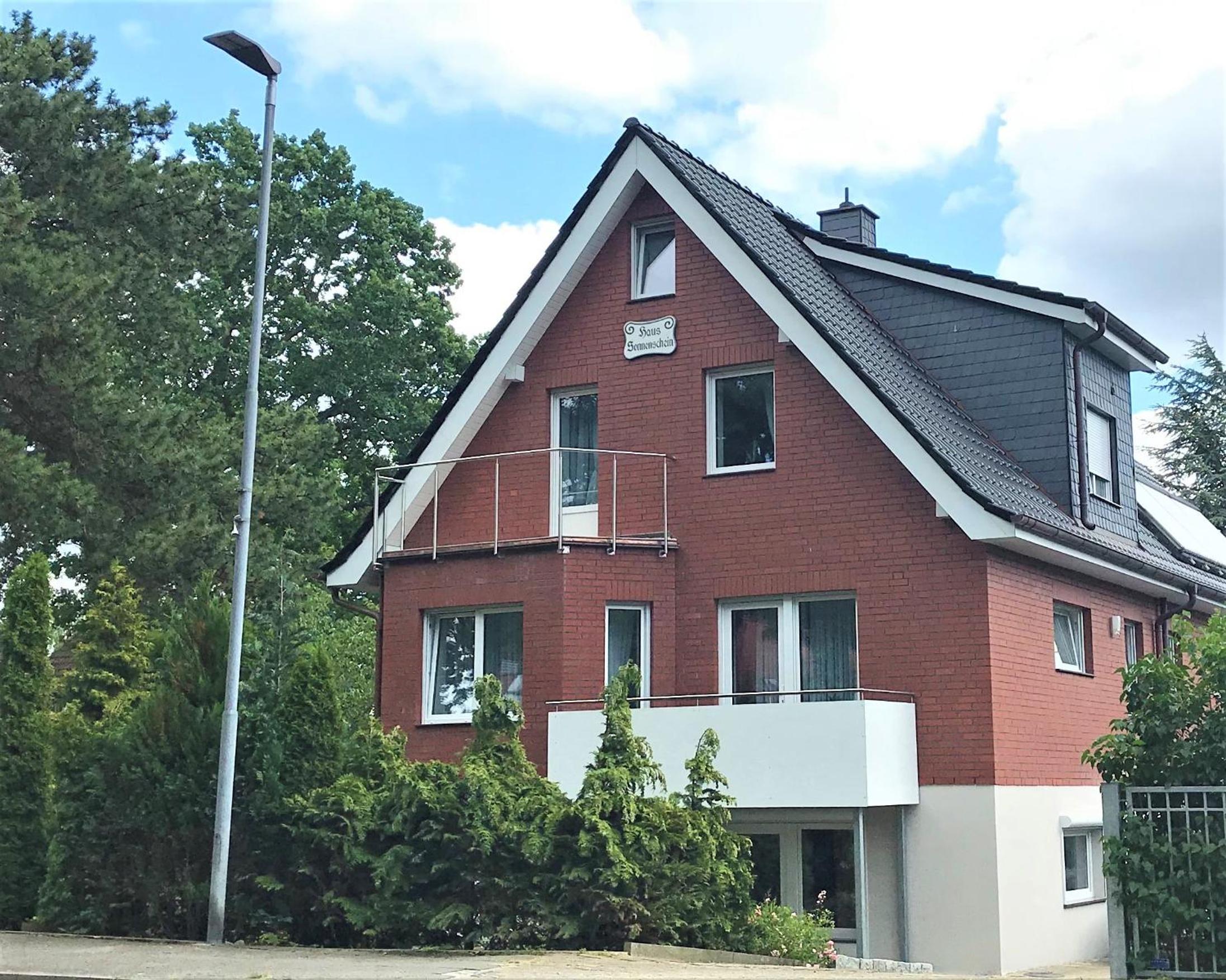 Apartment with Terrace - Photo 12