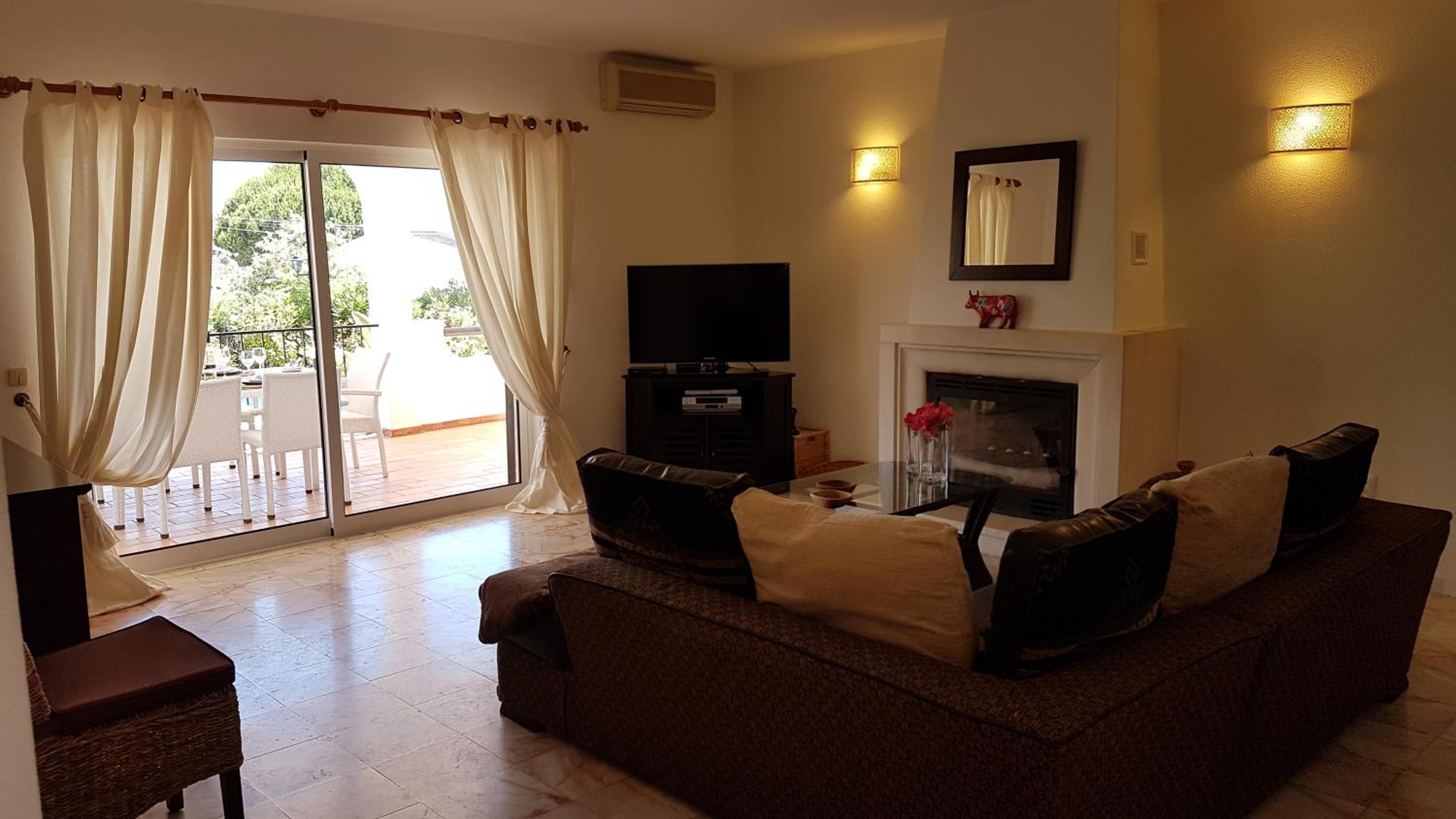 Three-Bedroom Villa photo 1