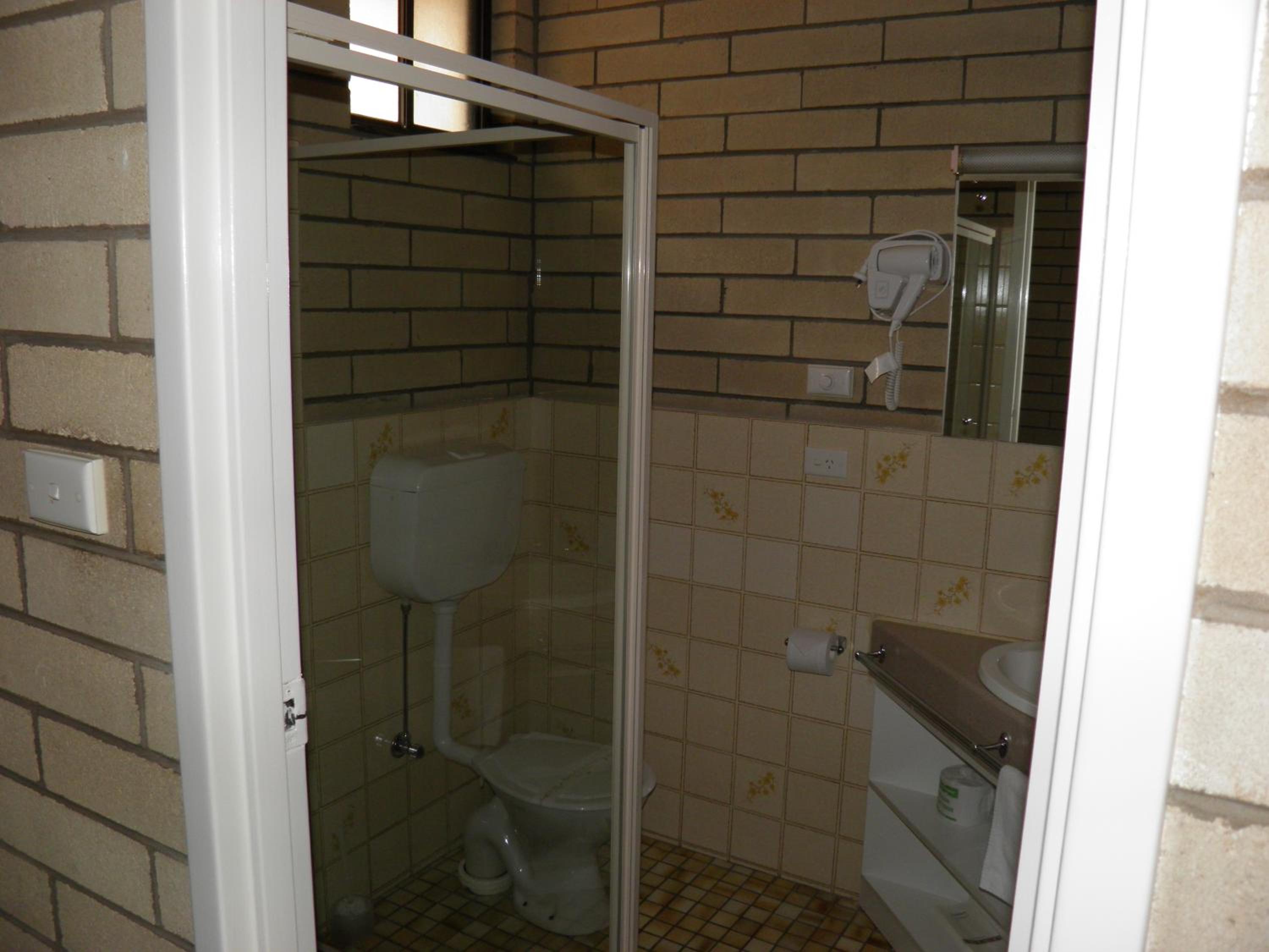 Queen Room - Photo 6