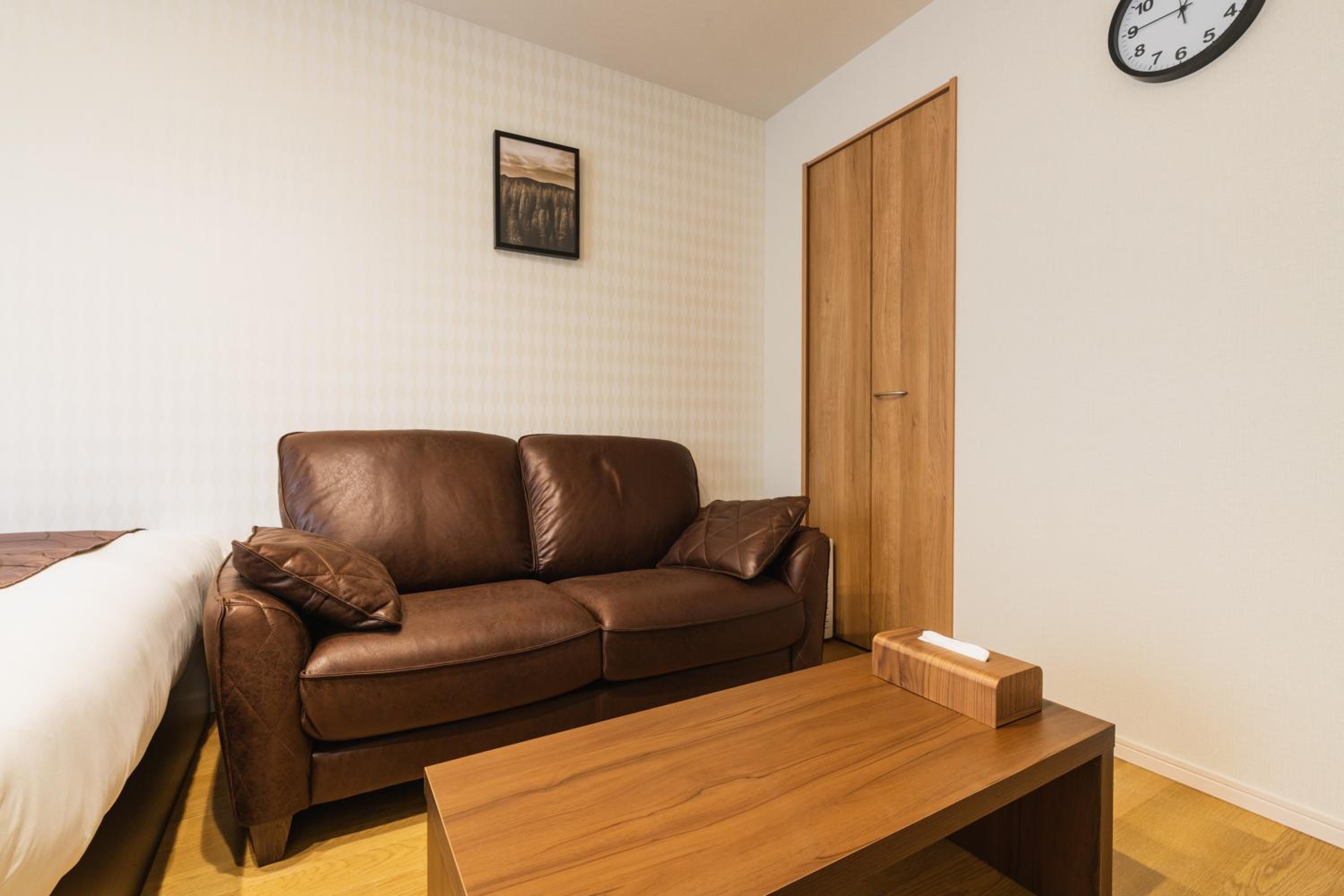 Standard Studio - Photo 3
