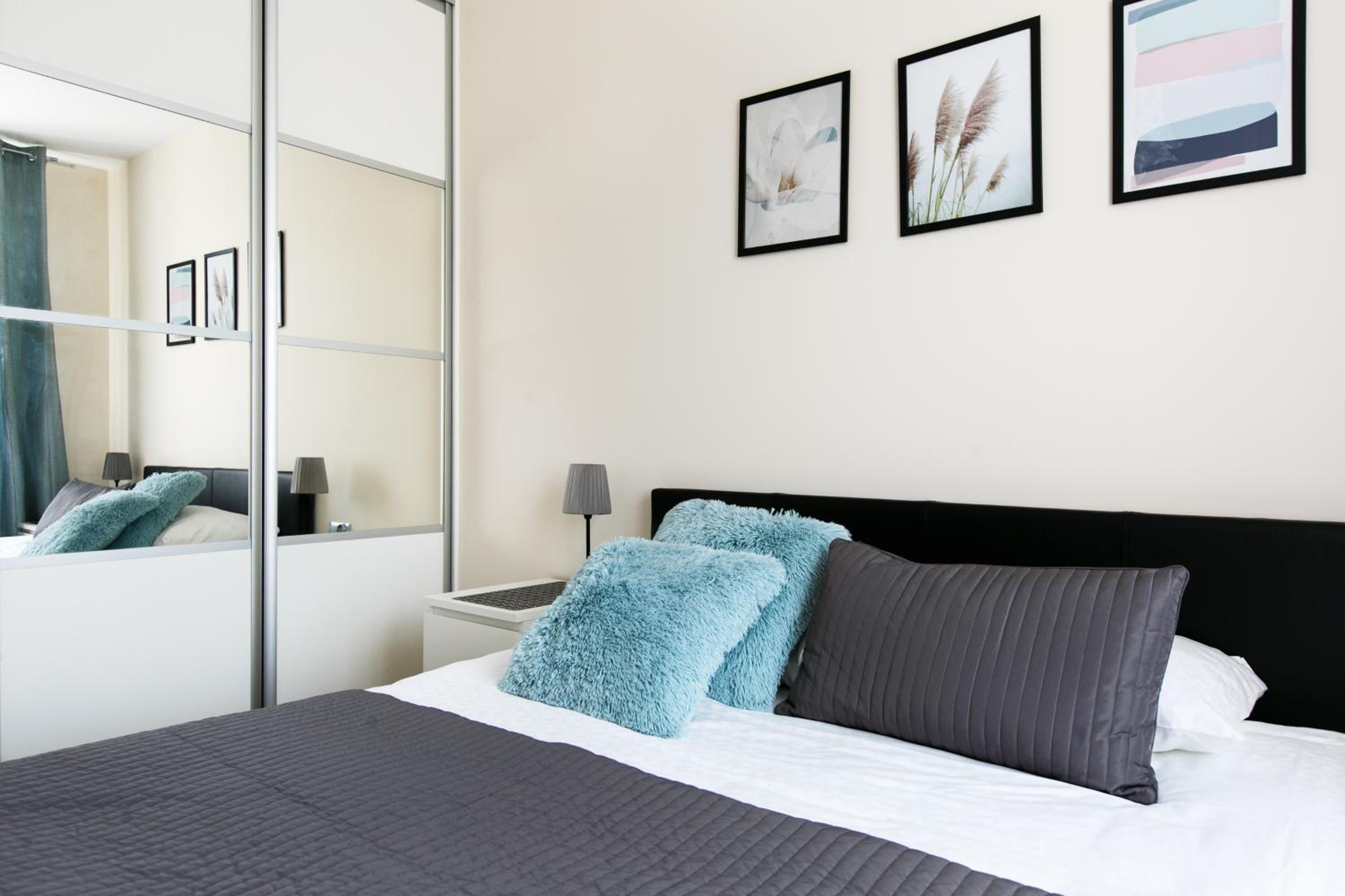 One-Bedroom Apartment - 16 Sarego Street  photo 1