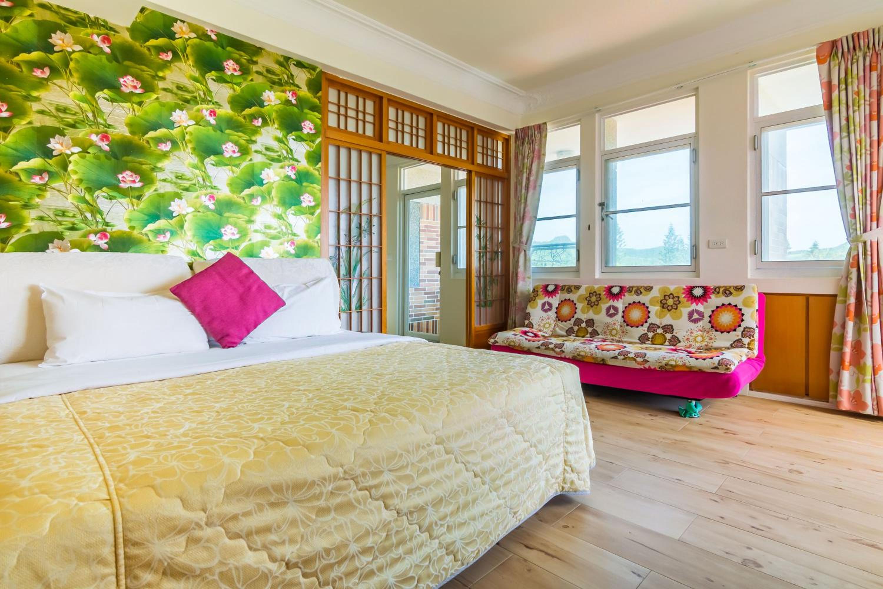 Quadruple Room with Balcony and Mountain View