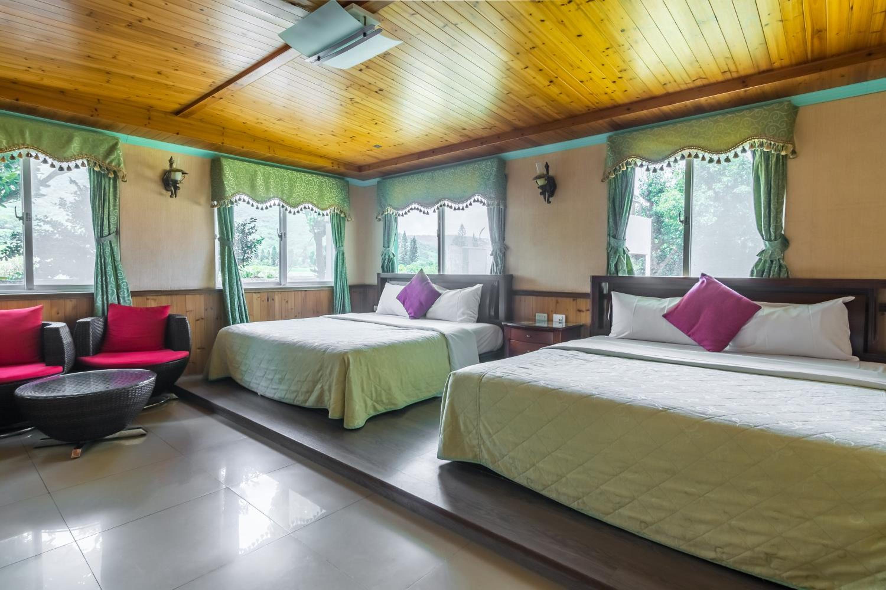 Quadruple Room With Spa Bath and Mountain View