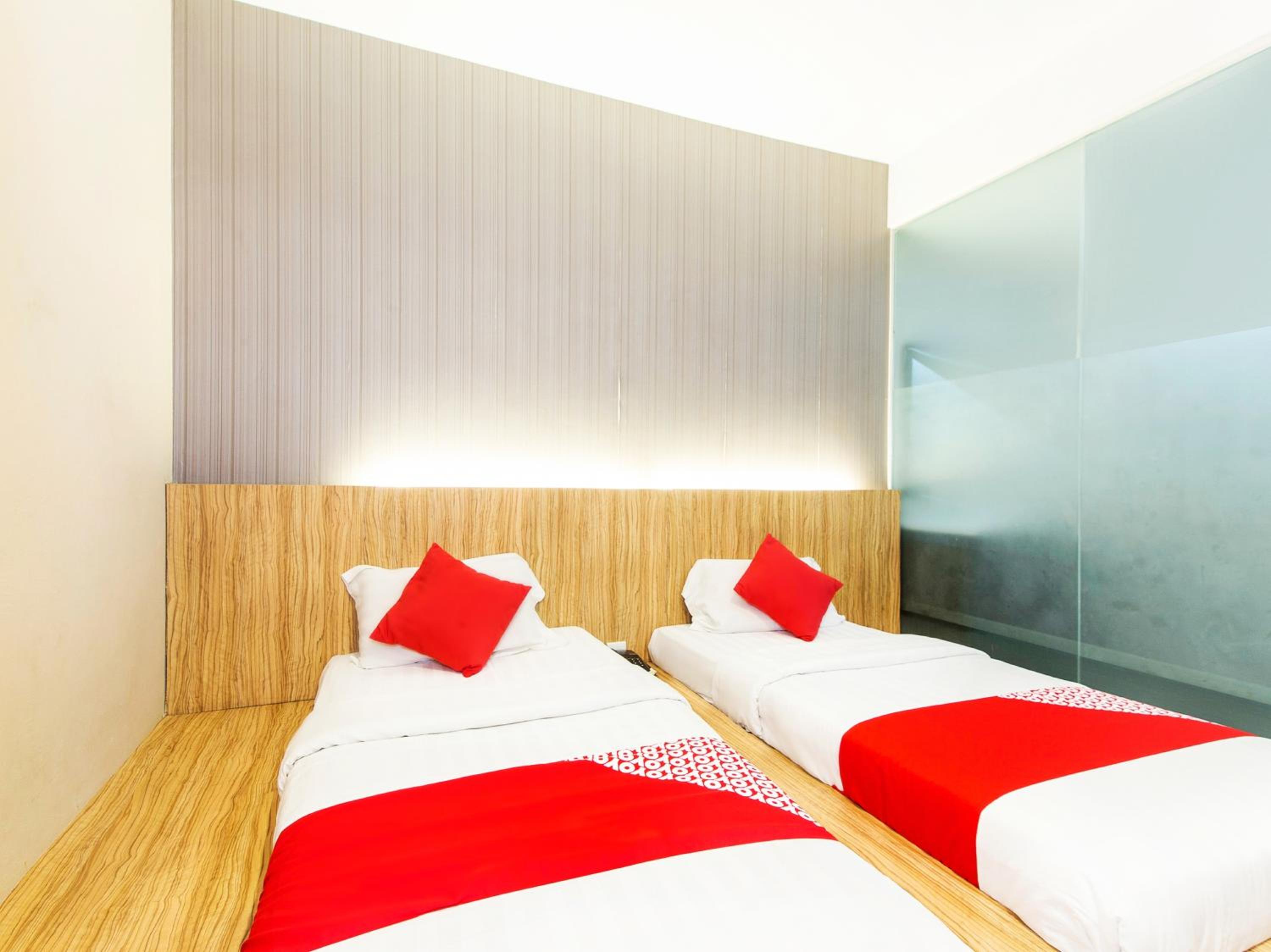 Standard Twin Room photo 3